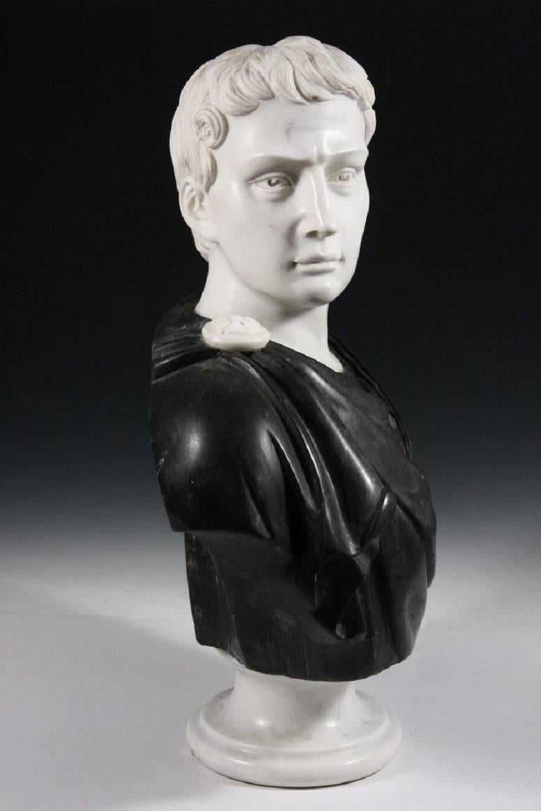 Classical Roman Late 19th Century Black and White Italian Marble Bust of Roman Statesman For Sale