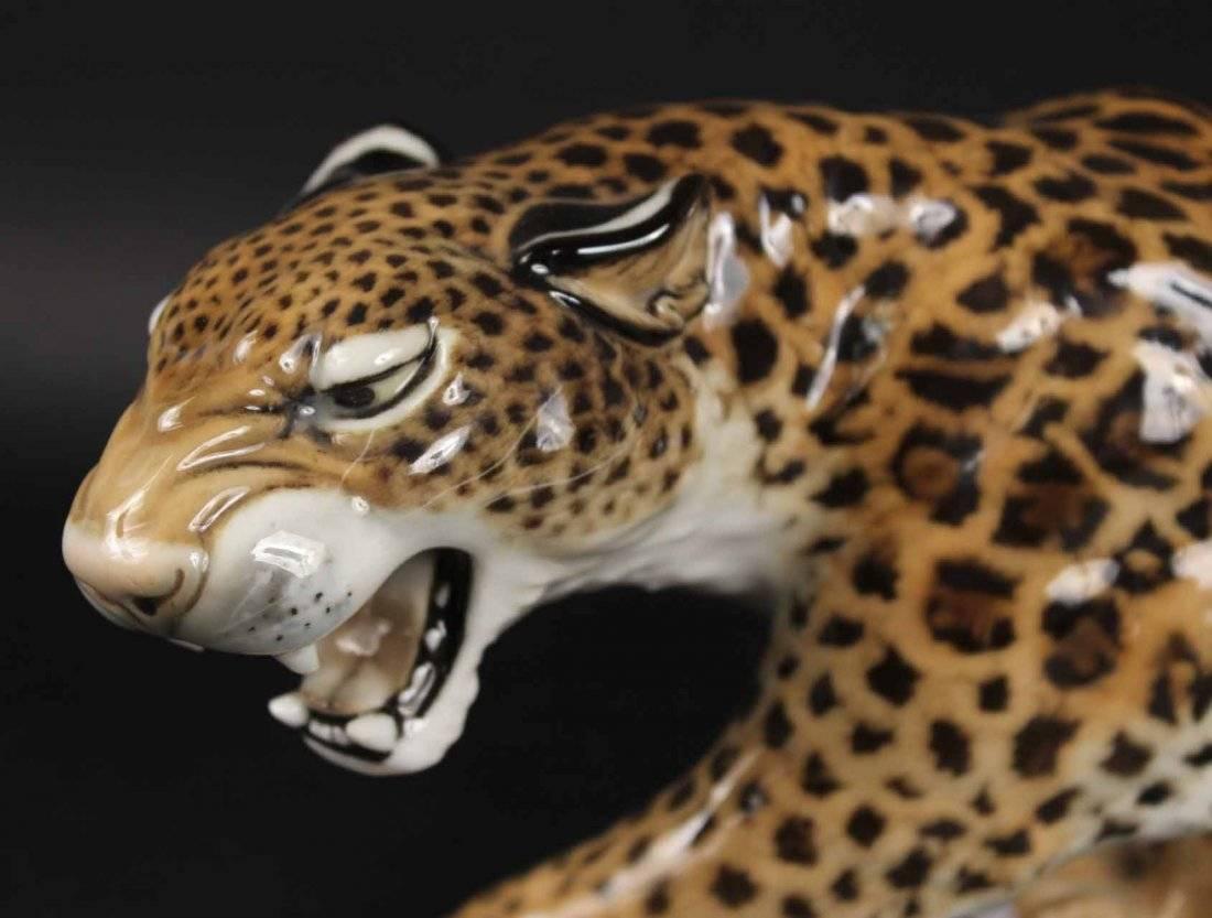 Incredible porcelain leopard sculpture by the Hutschenreuther Company from Bavaria, circa 1970. Amazing hand-painted details and a substantial size at 18