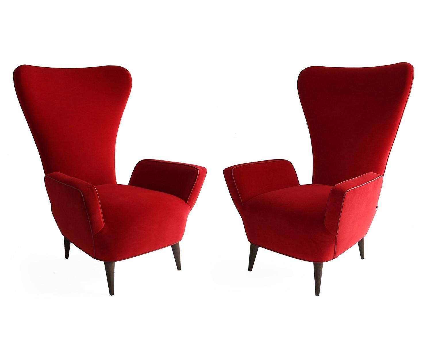 20th Century Pair of Rare Low-Slung Modern Italian Sculptural Chairs For Sale