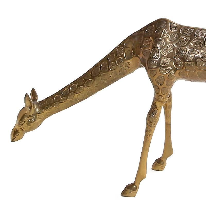 Vintage Medium Sized Cast Bronze Giraffe Sculpture in High Detail Relief In Good Condition For Sale In Houston, TX