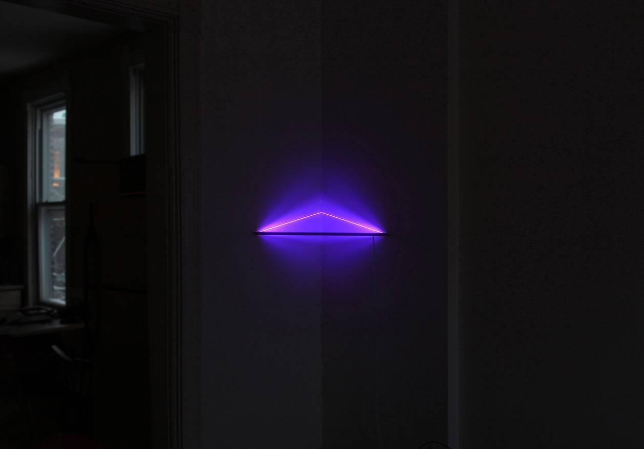 UV Powder-Coated Aluminium Minimal Geometric Sculptural Wall Lamp Light Object In New Condition For Sale In Chicago, IL