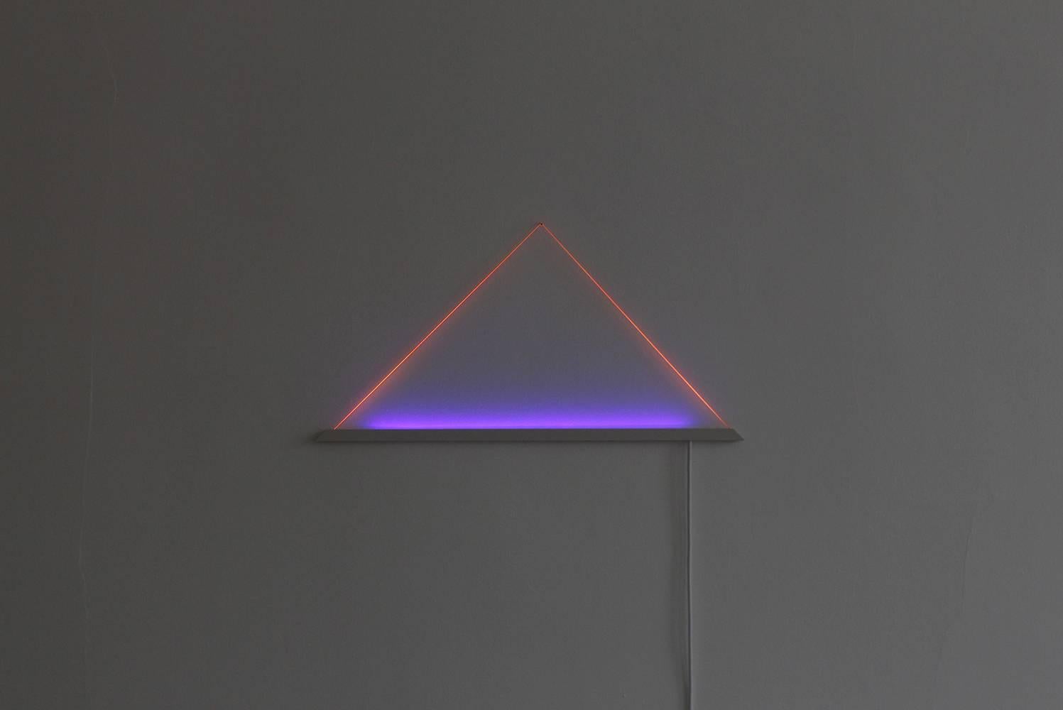 UV Powder-Coated Aluminium Minimal Geometric Sculptural Wall Lamp Light Object For Sale