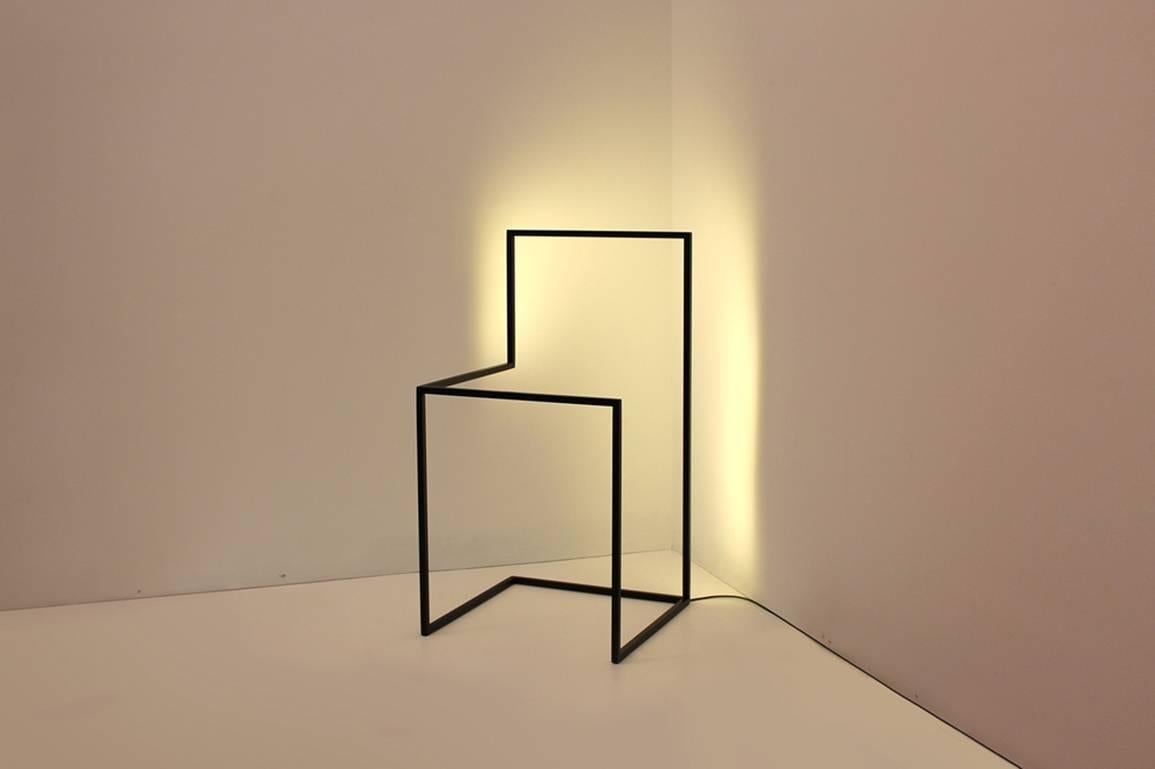 F/G explores the concept of an object creating its own environment; a figure creating ground. Rather than being passive to particular lighting conditions in a space, F/G––using diffuse light emitted from its structure––helps define the context it