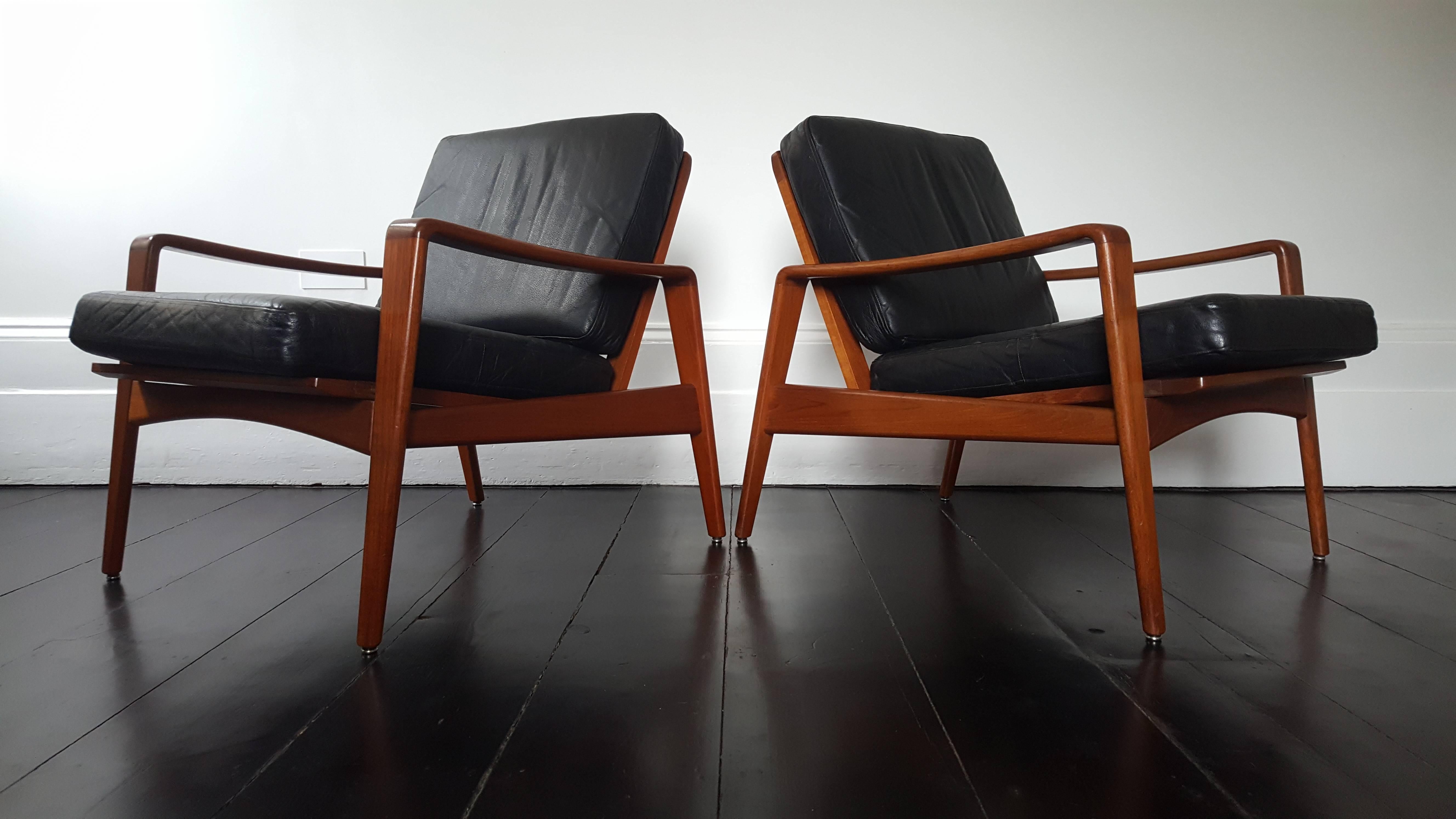 Arne Wahl Iversen Lounge-Chairs, Manufactured by Komfort, Denmark, 1960s In Good Condition In London Road, Baldock, Hertfordshire
