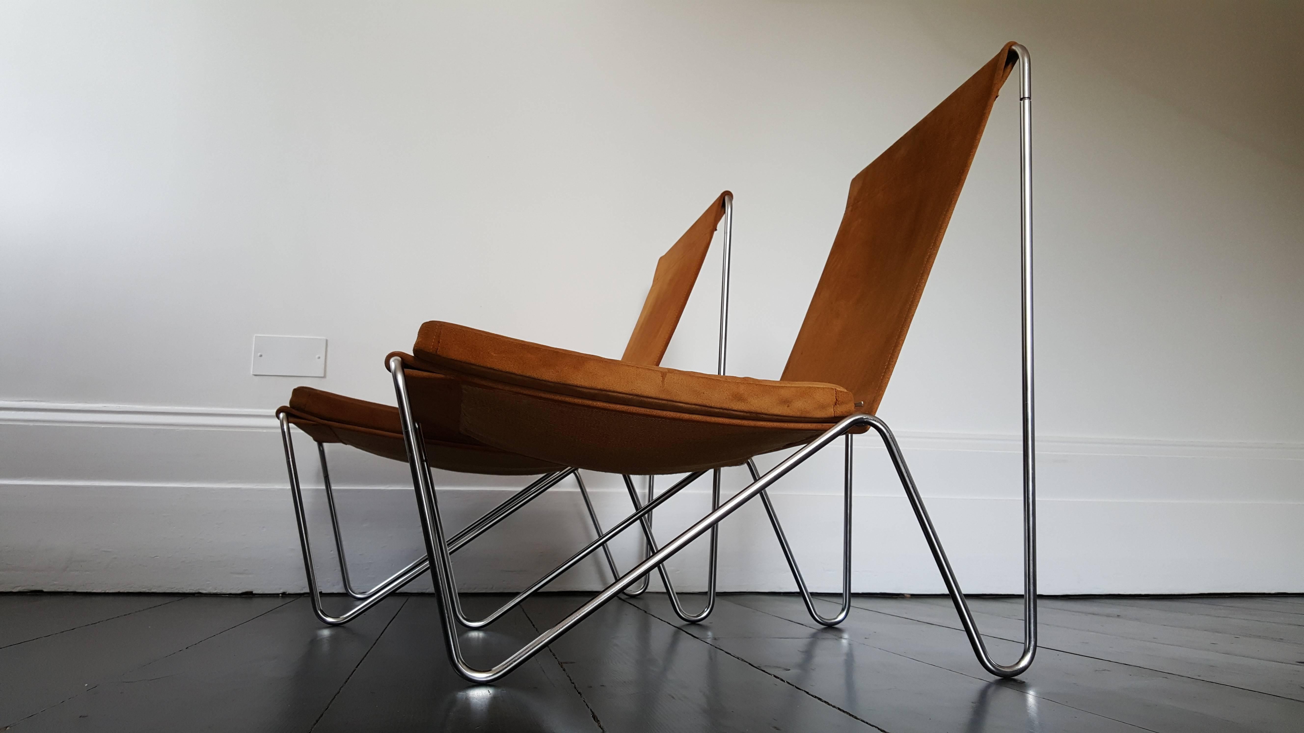 Verner Panton 'Bachelor' Easy Chairs, Manufactured by Fritz Hansen, Denmark 2