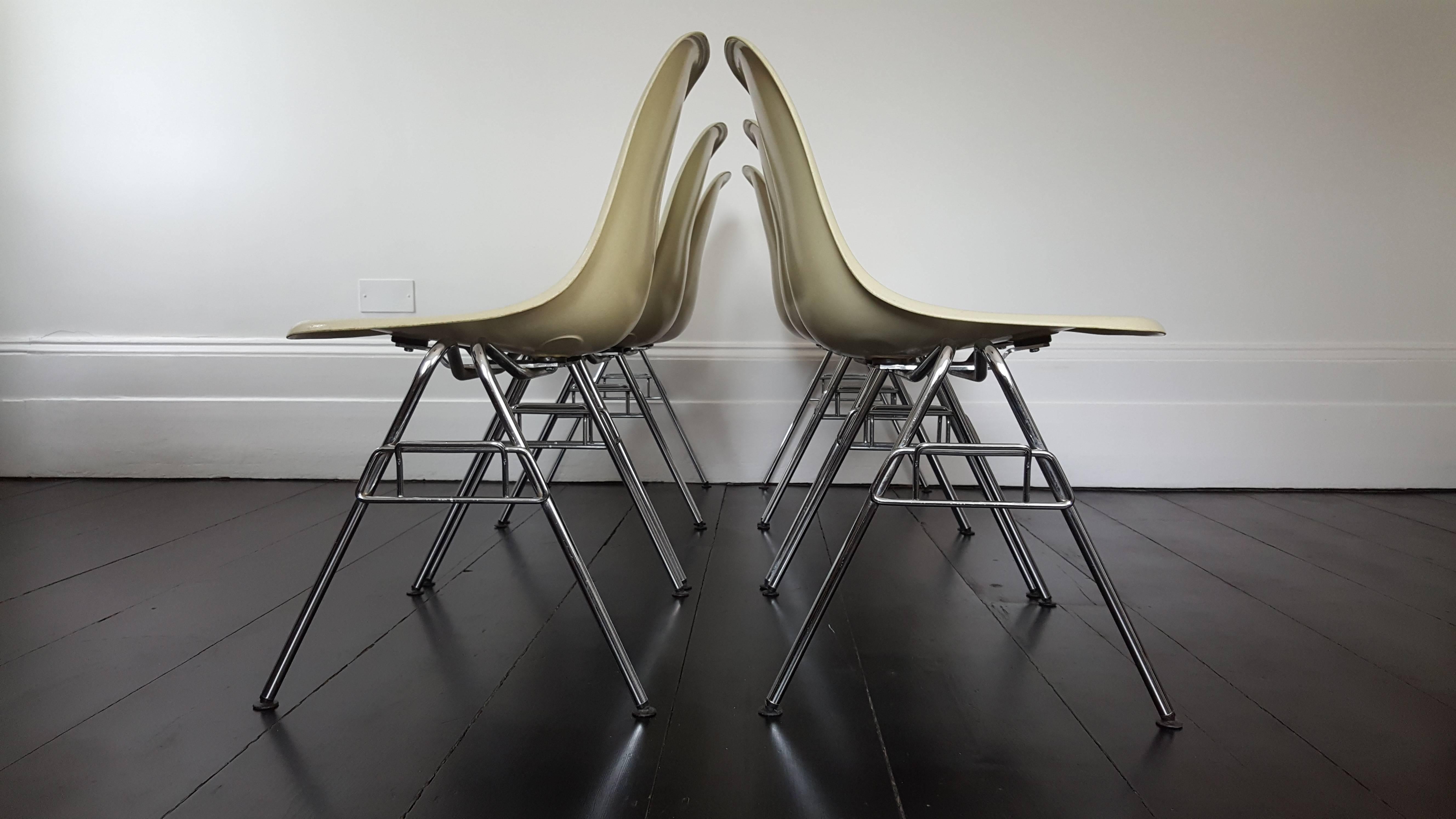 Mid-Century Modern Original Vintage Parchment Charles and Ray Eames DSS Chairs for Herman Miller