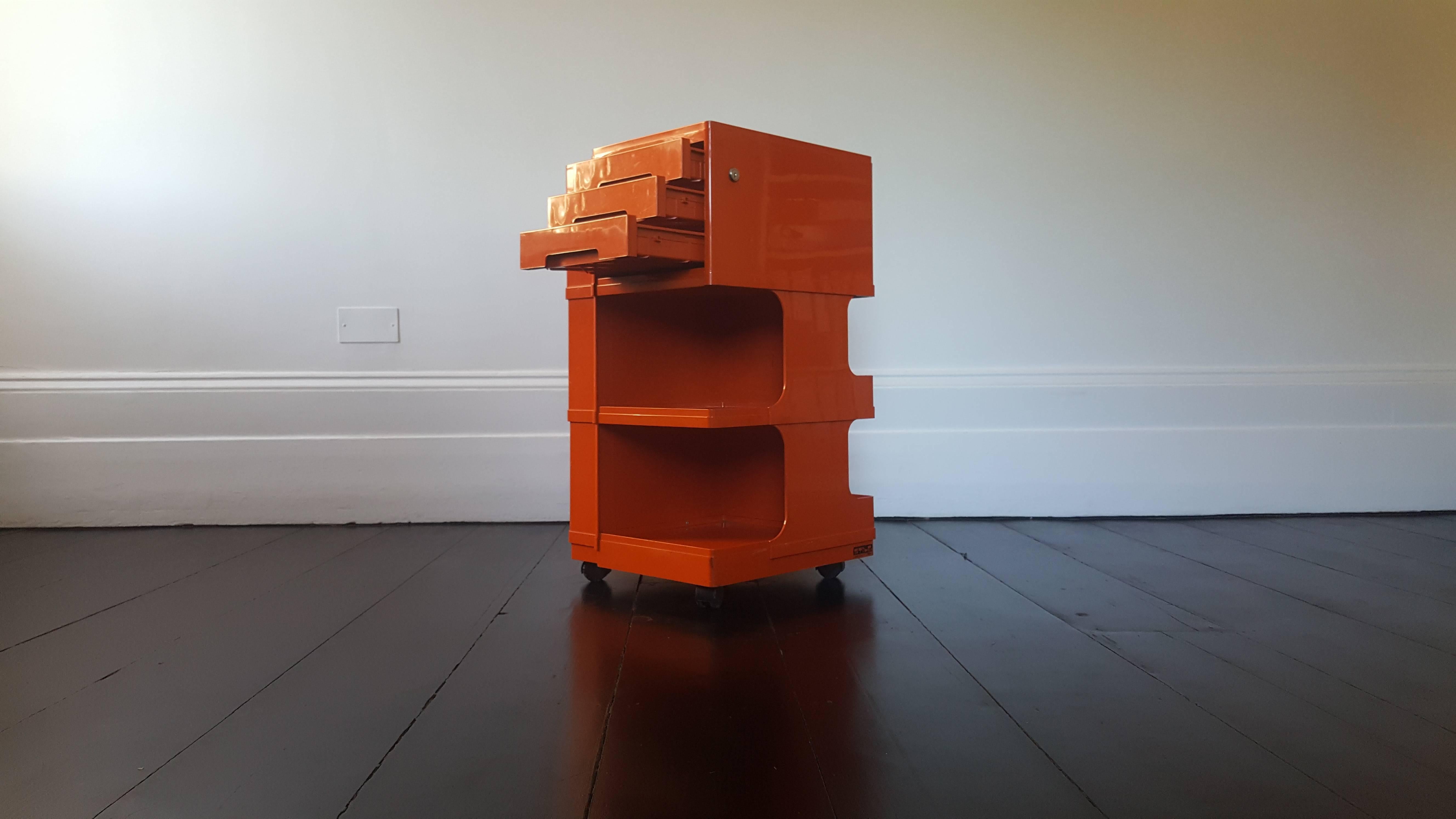Italian Giovanni Pelis Designed Pop-Modern Orange Work Trolley, Stile Neolt, Italy