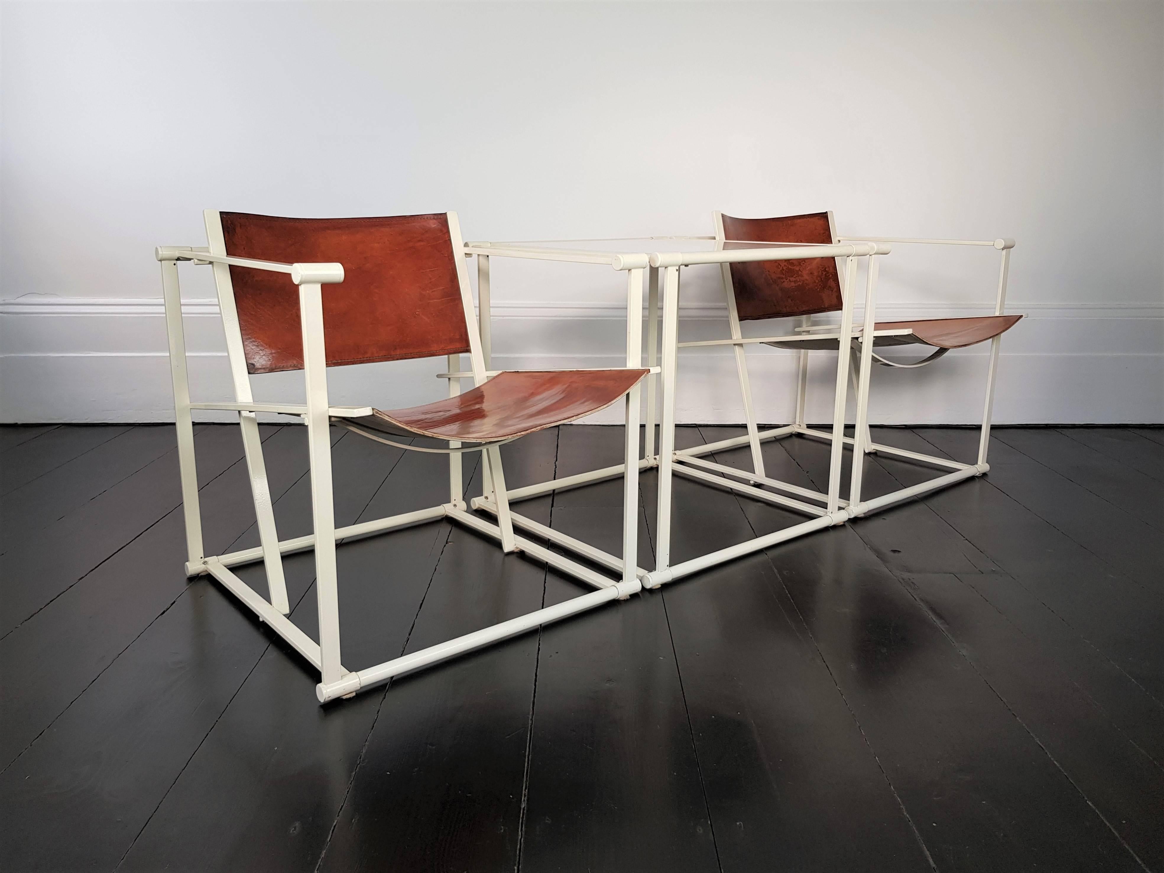 20th Century Pair of FM62 Chairs and Side Table by Radboud Van Beekum for Pastoe