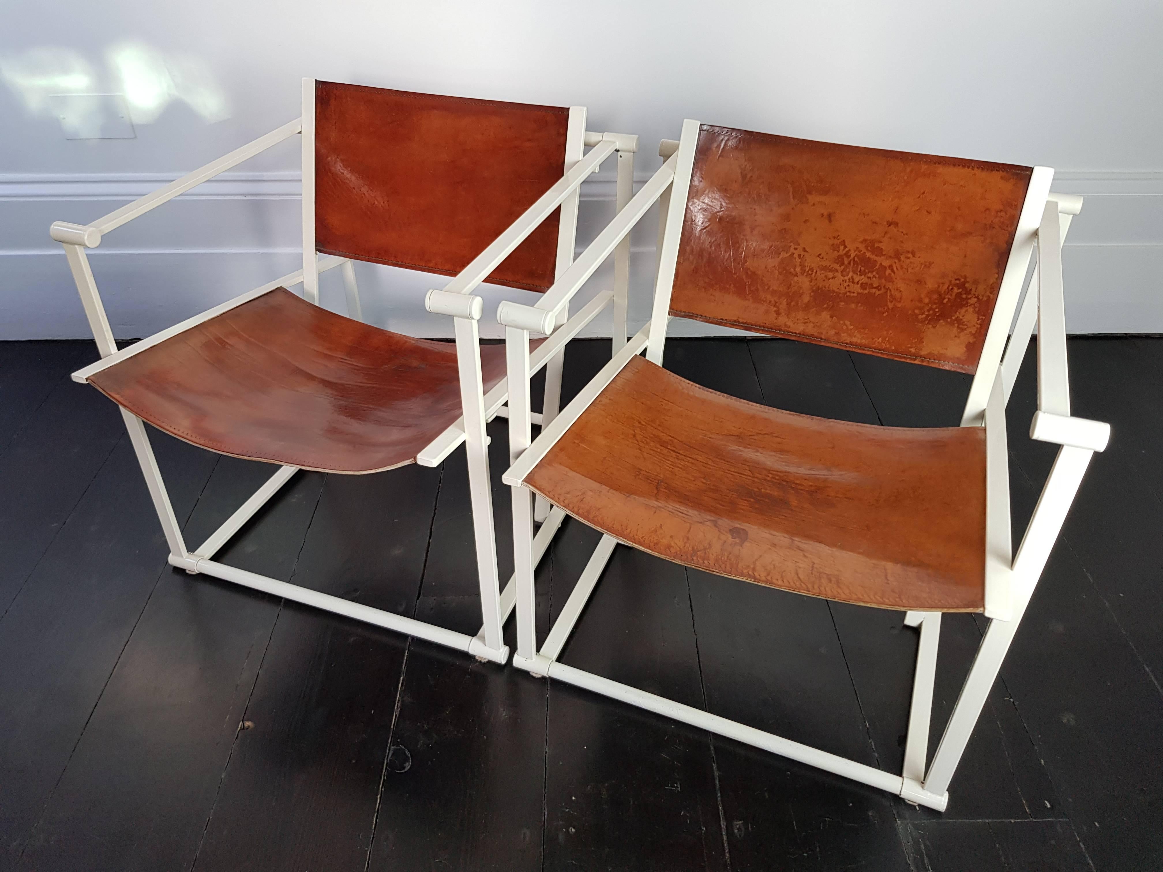 Pair of FM62 Chairs and Side Table by Radboud Van Beekum for Pastoe In Good Condition In London Road, Baldock, Hertfordshire