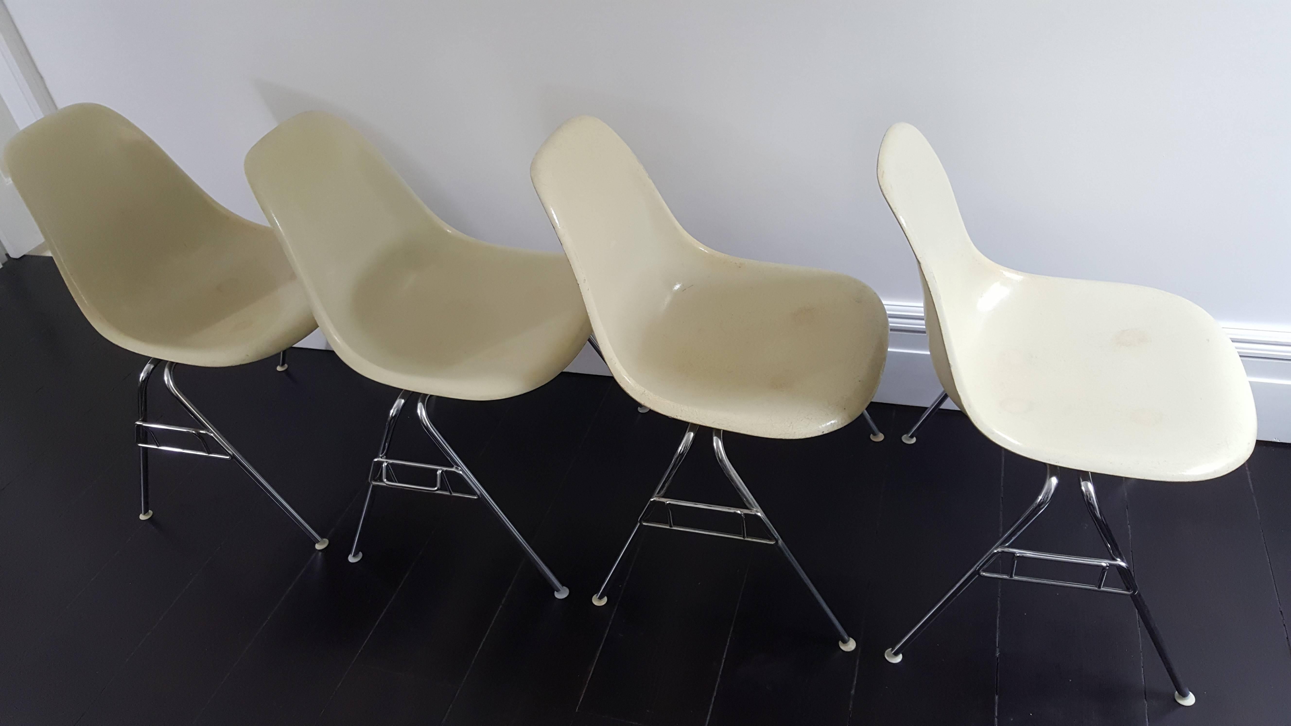 Swiss Original Parchment Charles & Ray Eames Fibreglass DSS Chairs for Herman Miller