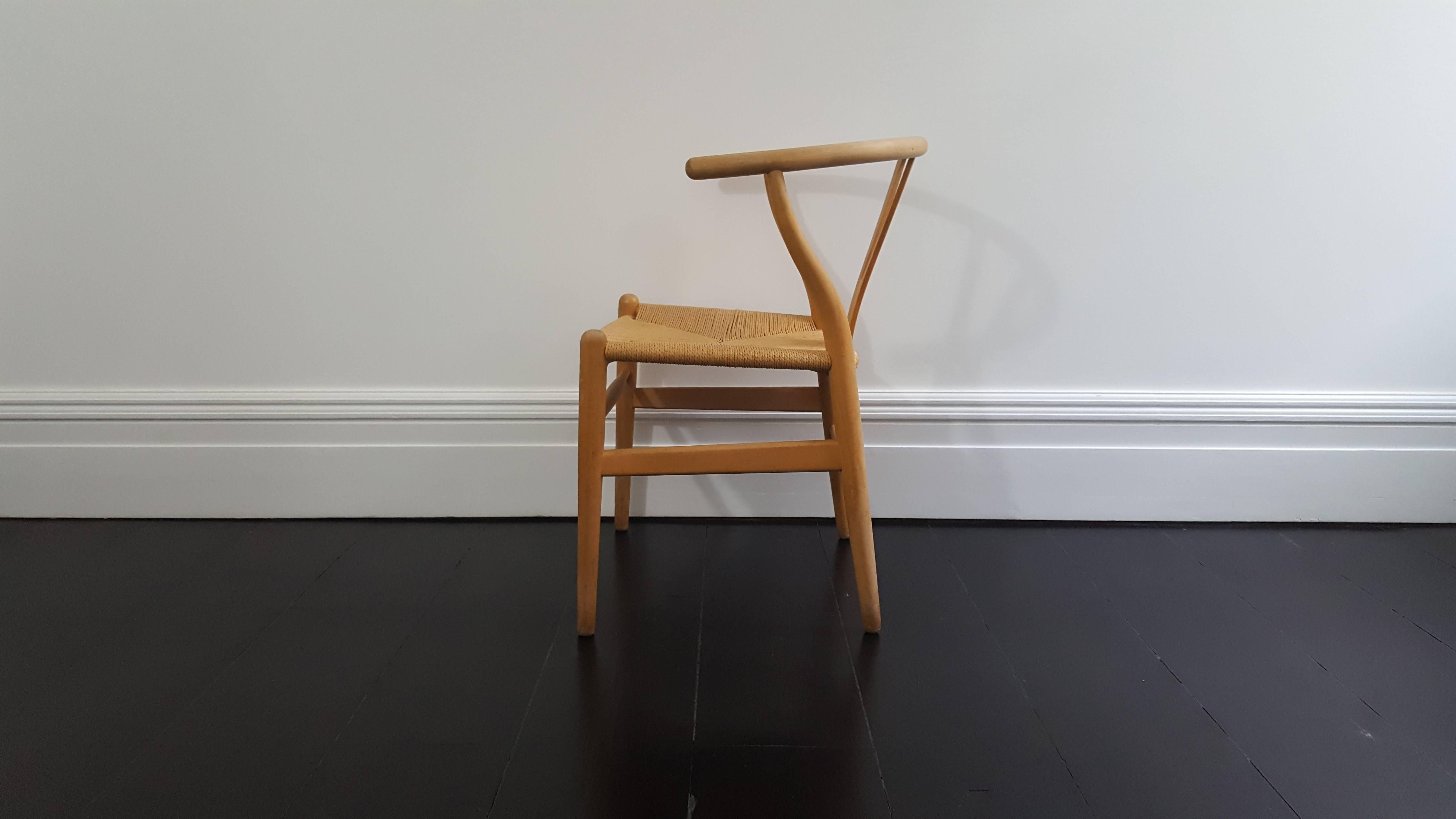 20th Century Iconic vintage Danish Hans J. Wegner CH24 'Wishbone' Chair