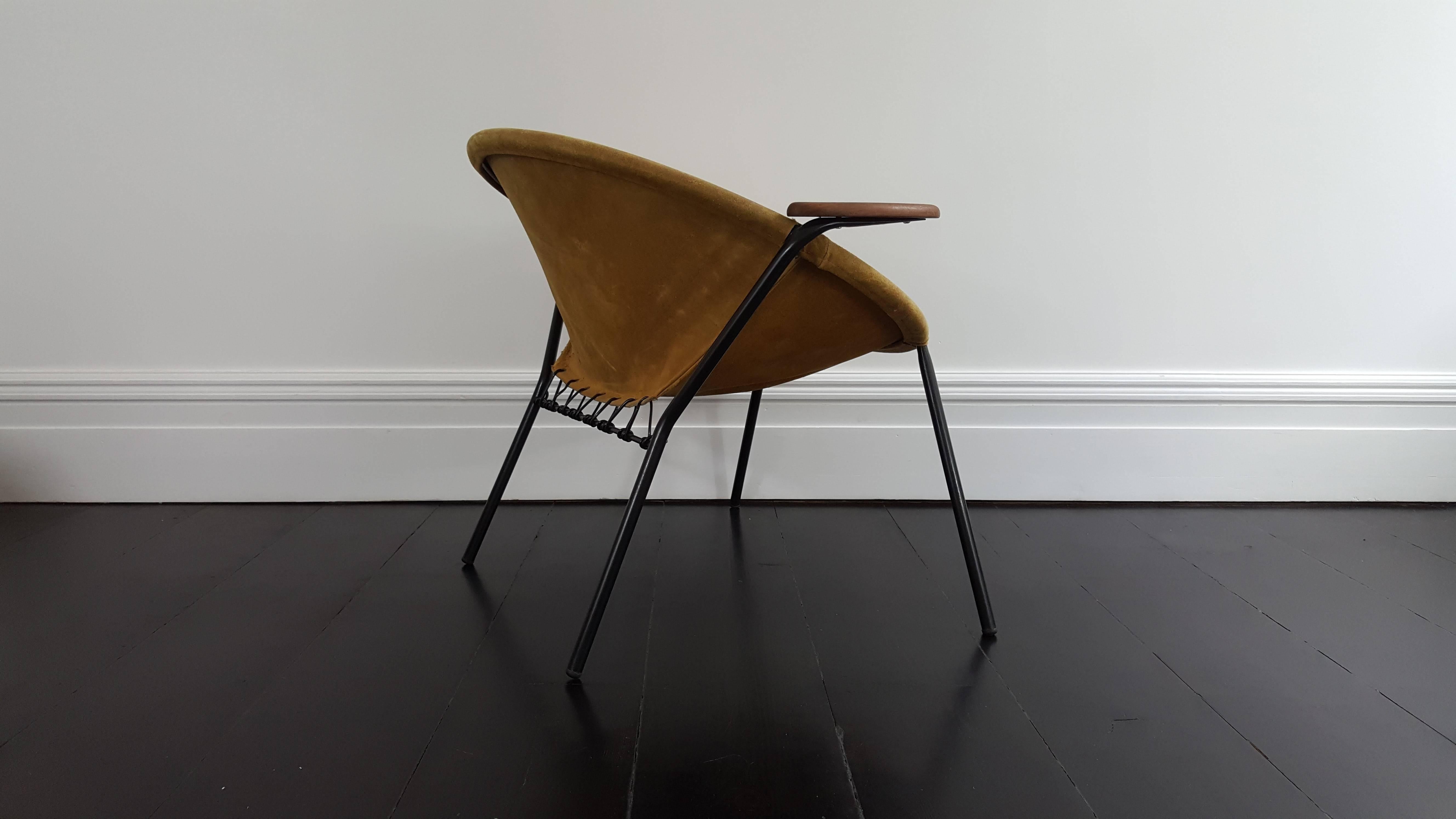 Balloon Chair by Hans Olsen Produced in Denmark by Lea Design, 1960s In Good Condition In London Road, Baldock, Hertfordshire