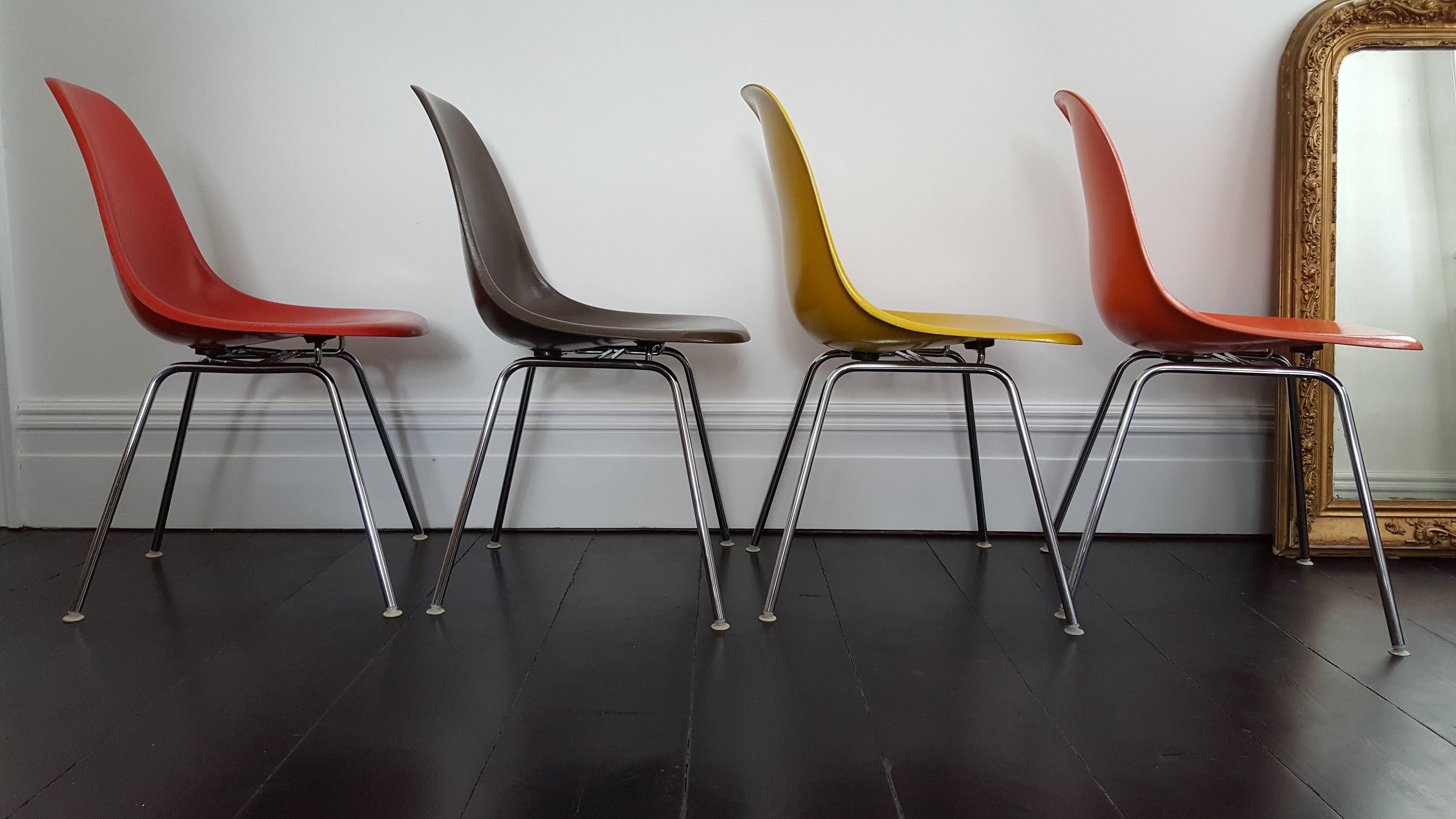 eames fiberglass chair vintage