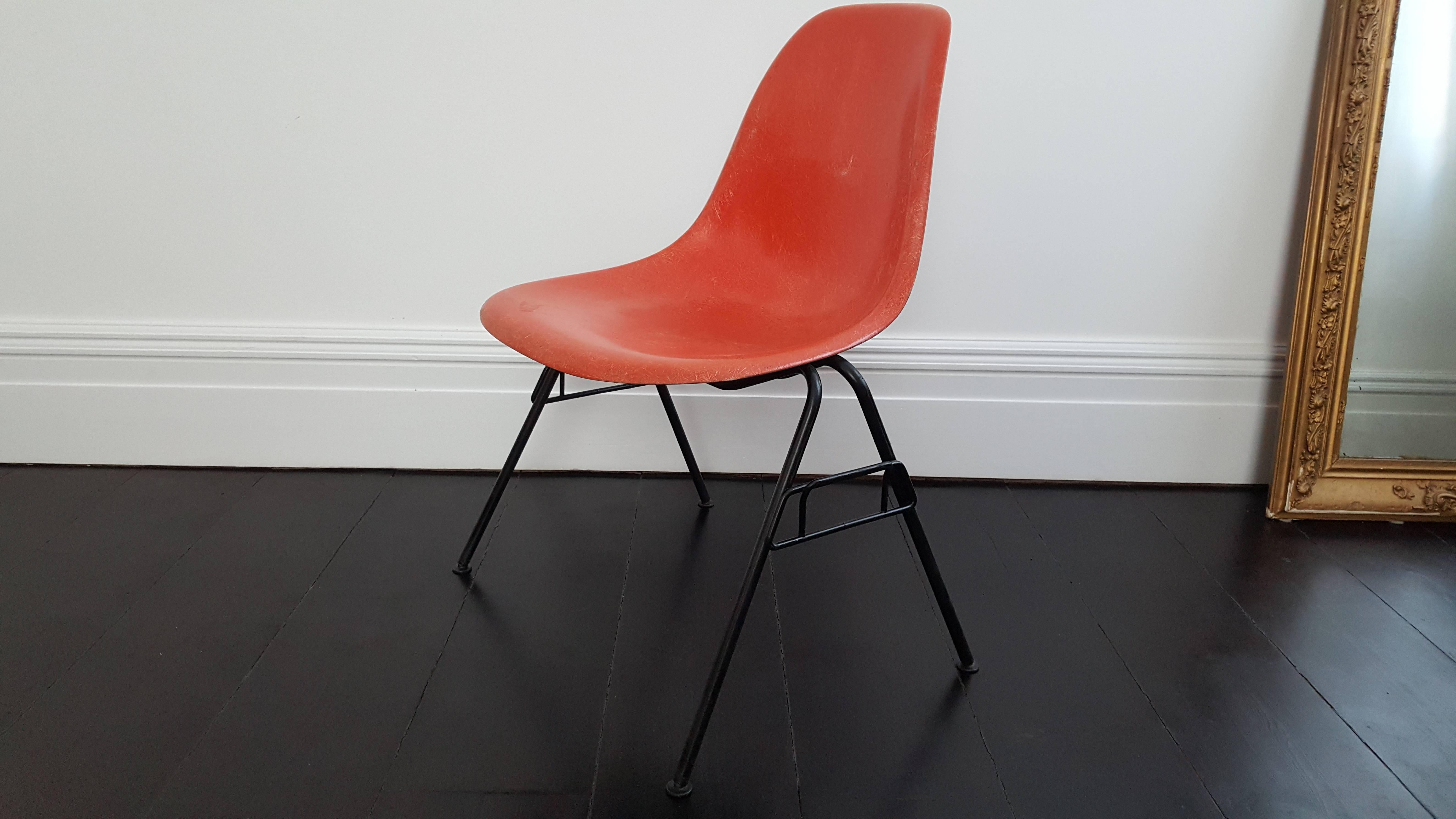 eames stacking chairs
