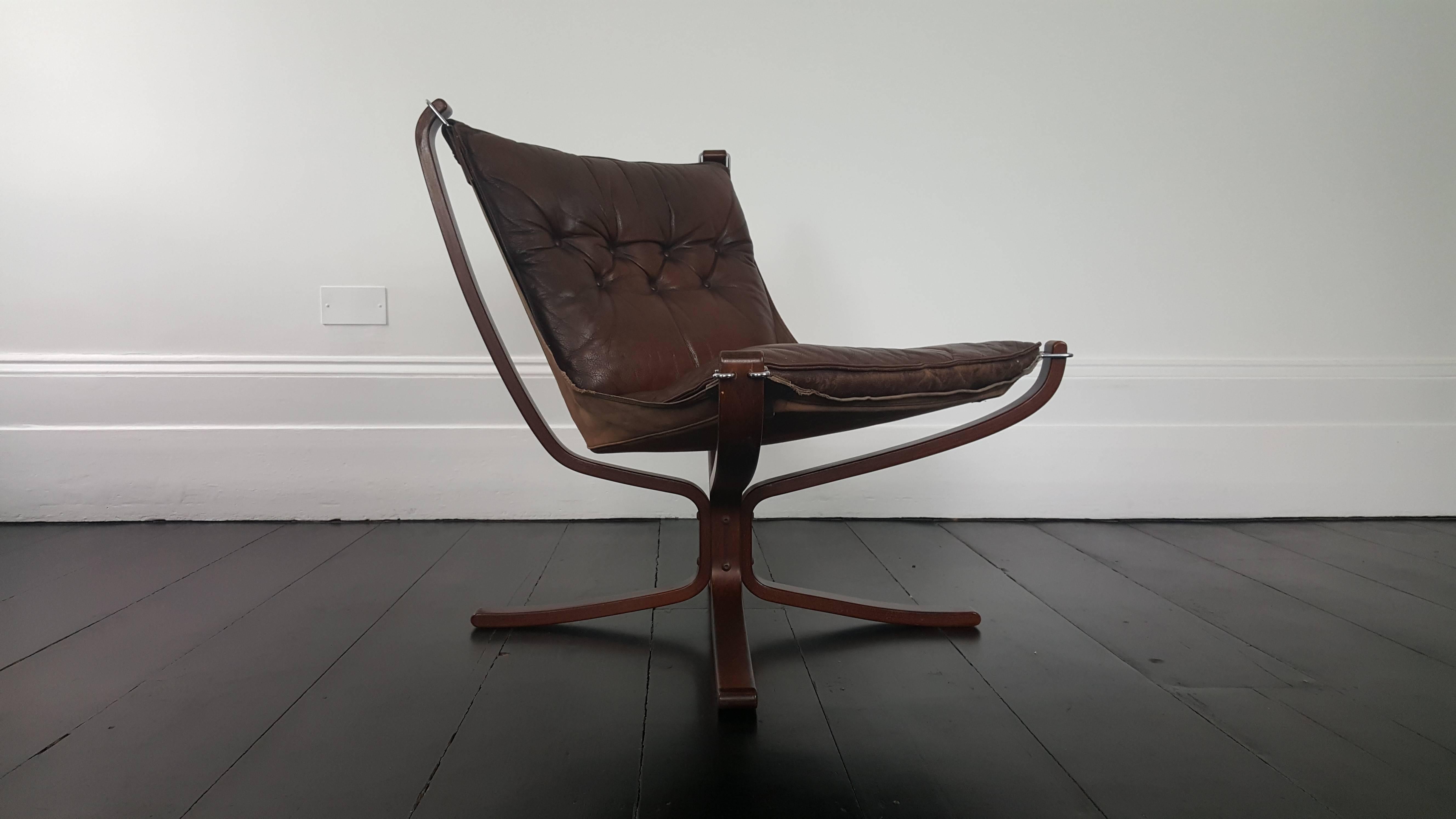 Iconic Vintage 1970s Sigurd Ressell Designed Low Backed X-Framed Falcon Chair 1