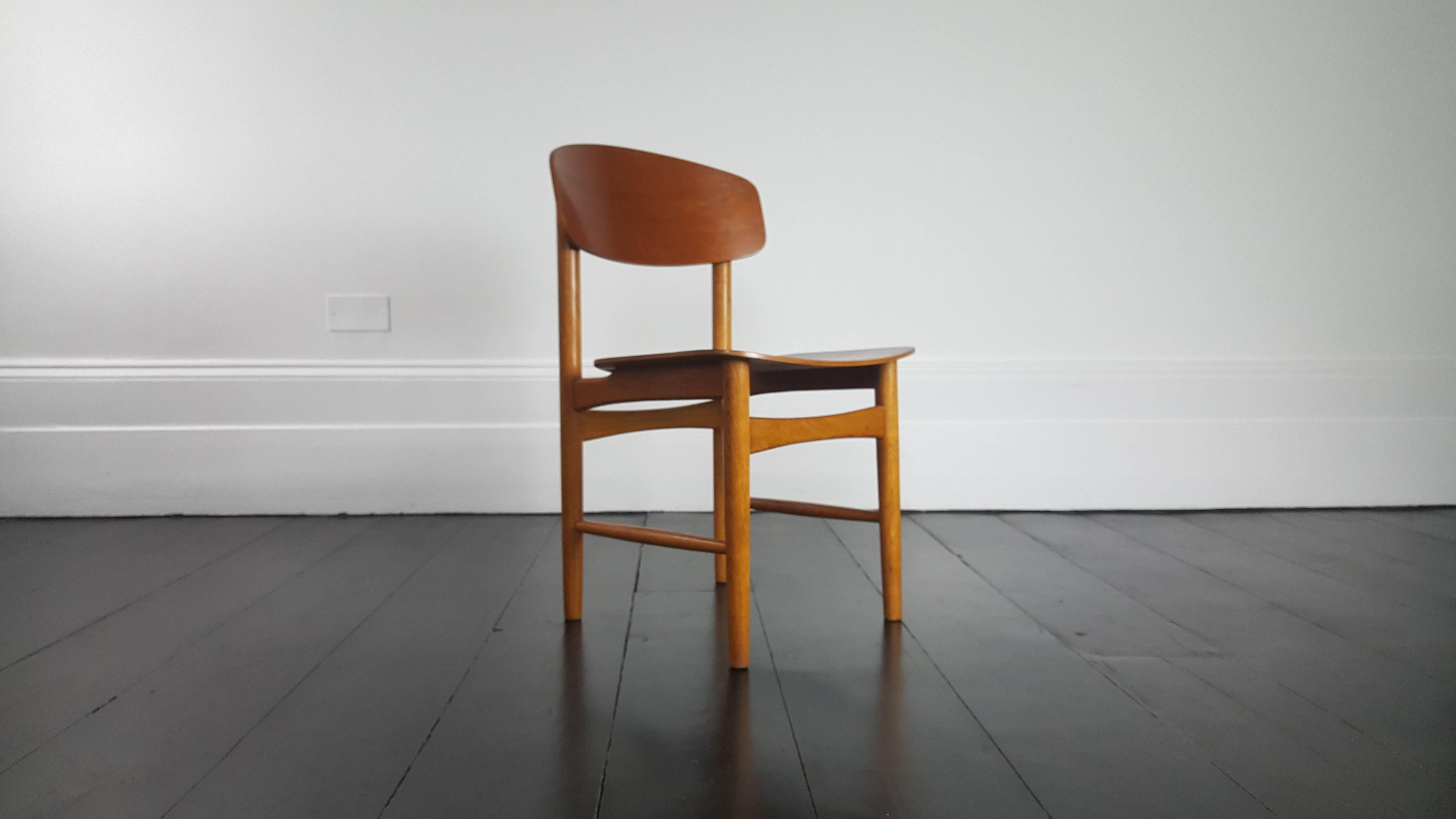 Model 122 Teak and Oak Dining Chairs by Børge Mogensen for Søborg, 1960s 1