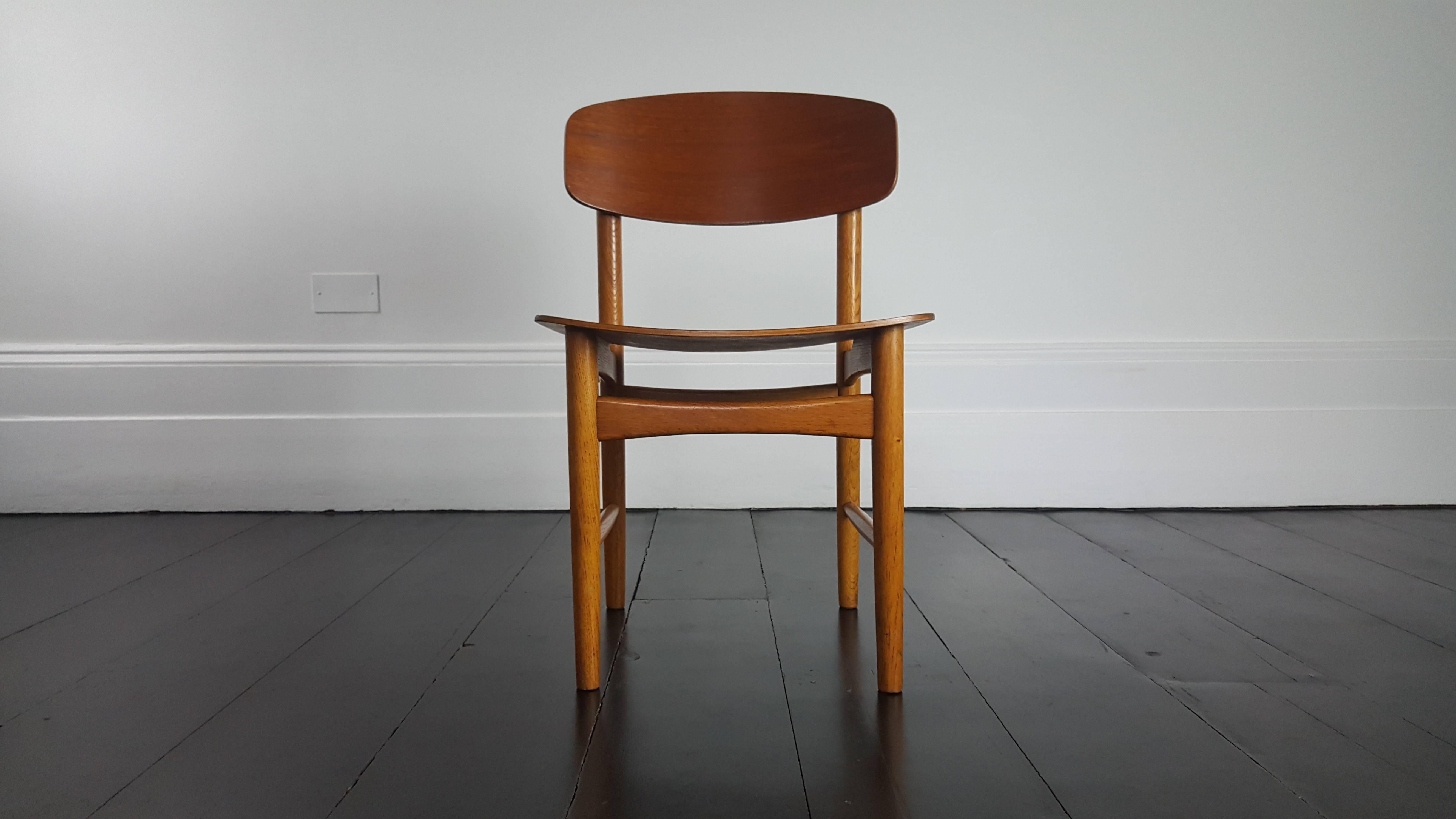 20th Century Model 122 Teak and Oak Dining Chairs by Børge Mogensen for Søborg, 1960s
