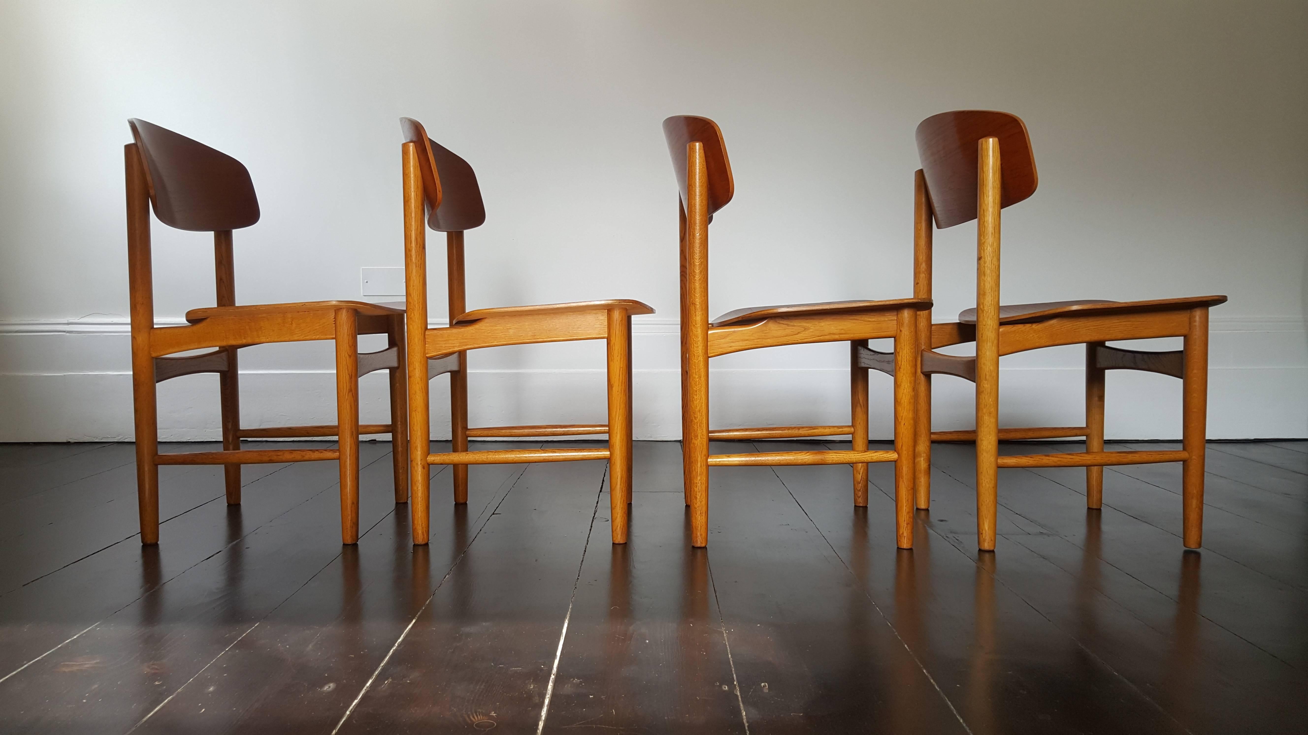 Model 122 Teak and Oak Dining Chairs by Børge Mogensen for Søborg, 1960s 3