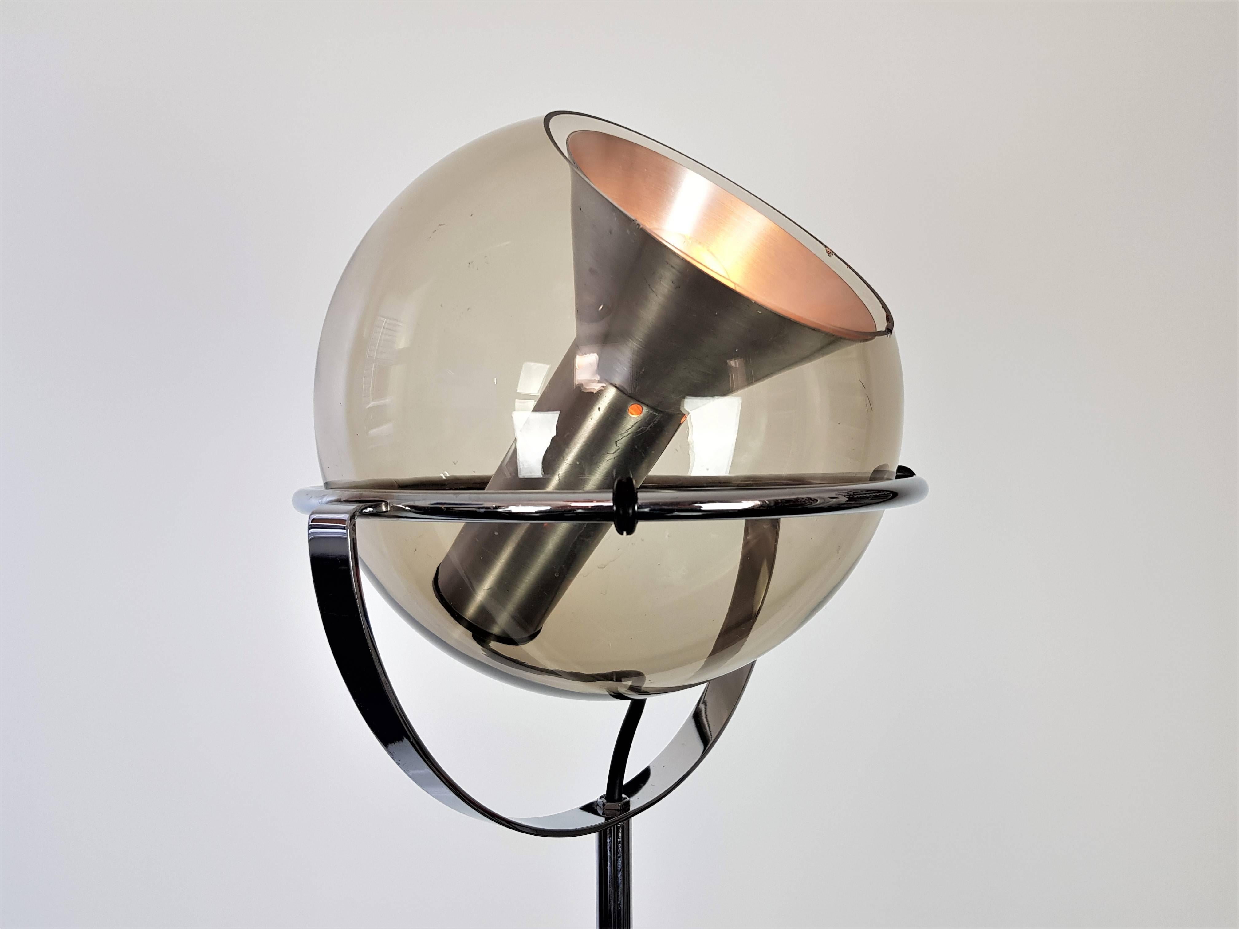 20th Century Globe 2000 Floor Lamp by Frank Ligtelijn for RAAK, Amsterdam, 1970s