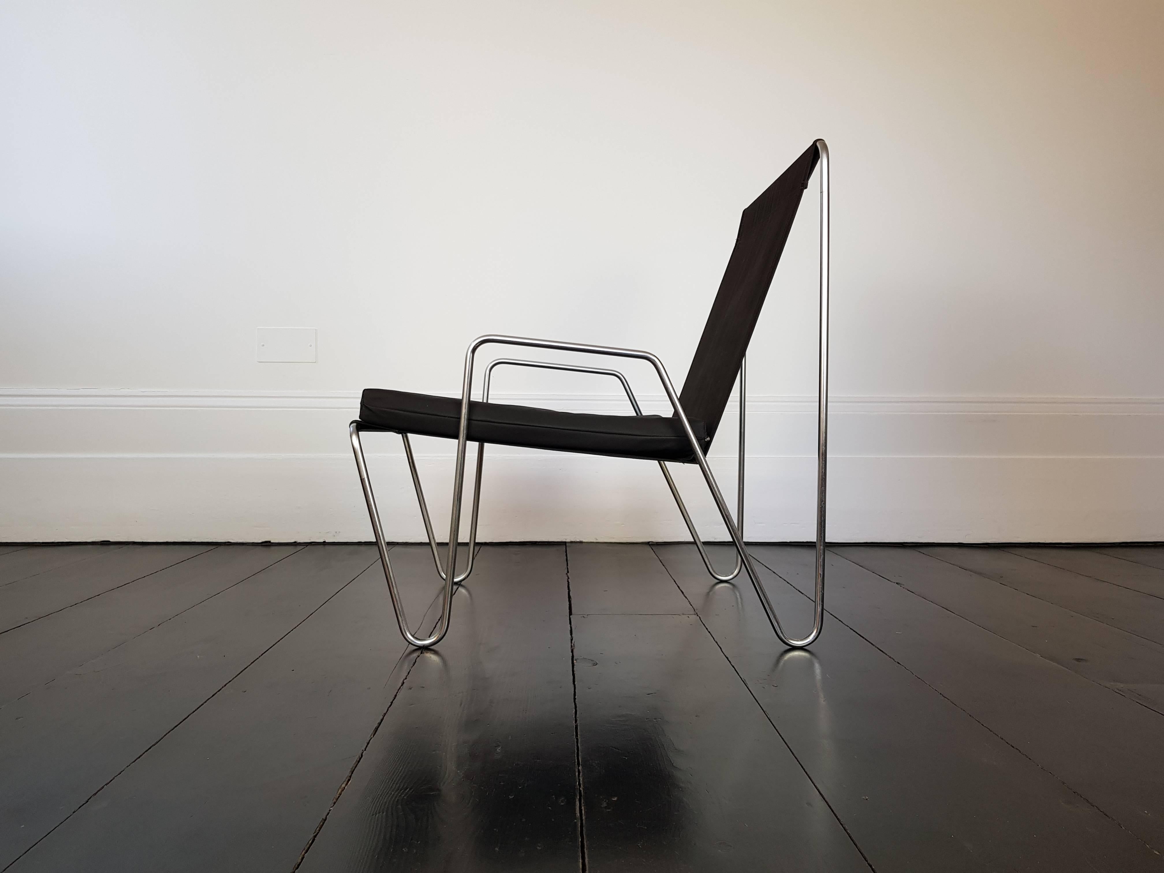 Verner Panton 'Bachelor' Easy Chair, Manufactured by Fritz Hansen, Denmark, 1955 In Good Condition In London Road, Baldock, Hertfordshire