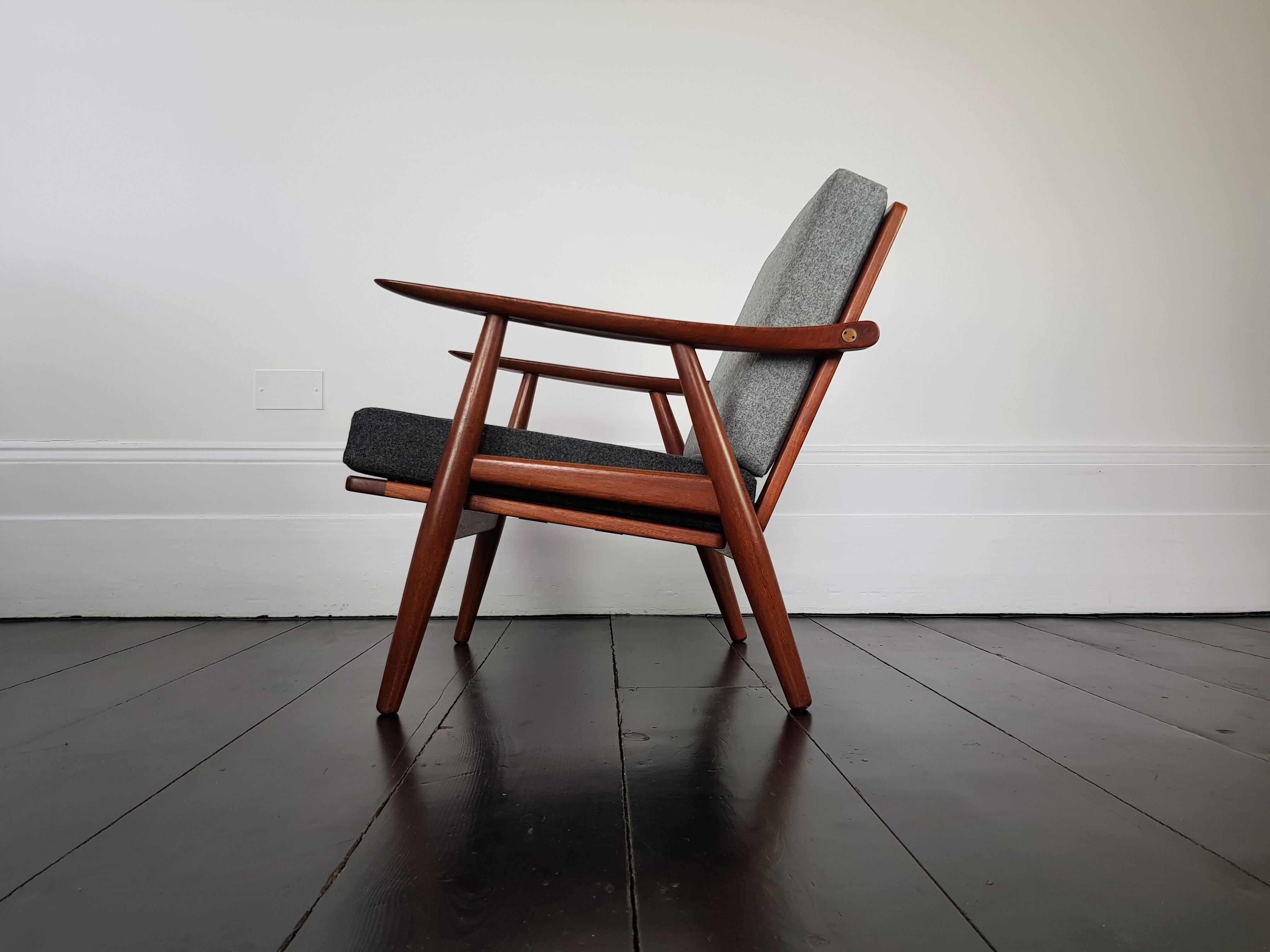 Danish Hans J. Wegner GE-270 lounge Chair for GETAMA, Denmark, 1956