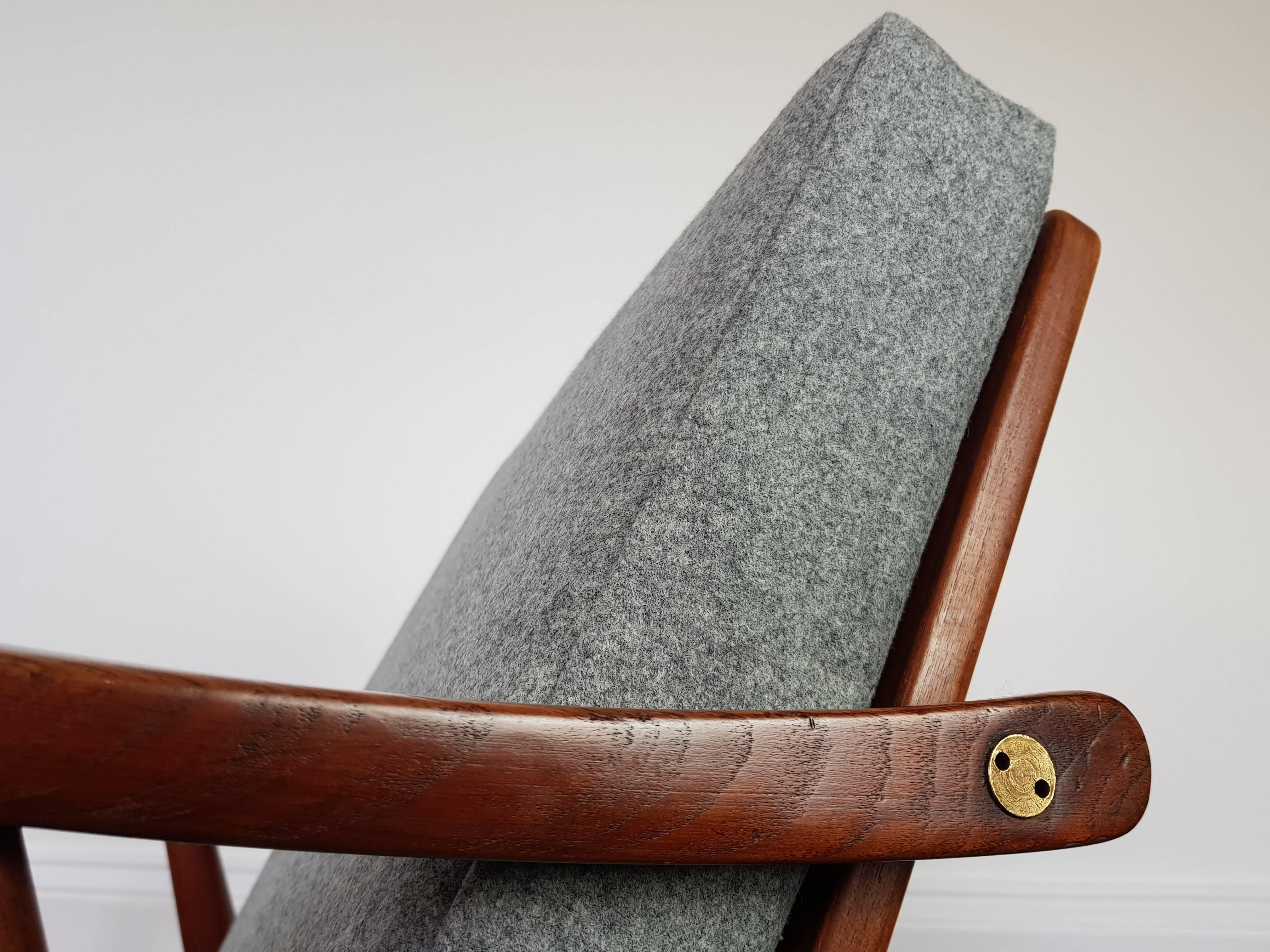 Hans J. Wegner GE-270 lounge Chair for GETAMA, Denmark, 1956 In Good Condition In London Road, Baldock, Hertfordshire