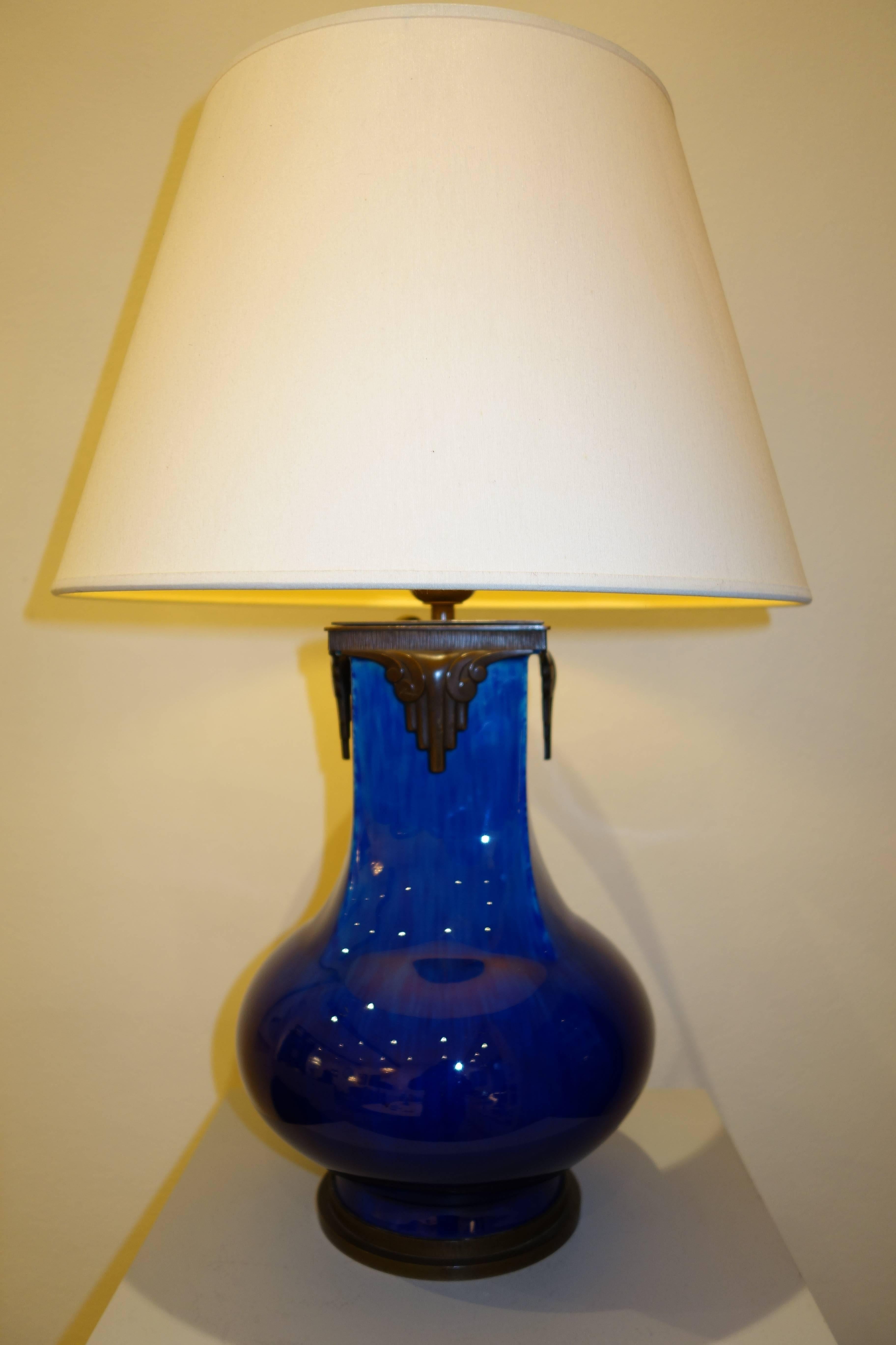 Early 20th Century Splendid Faience De Sèvres Art Deco Lamp Mounted with Bronze, circa 1920s For Sale