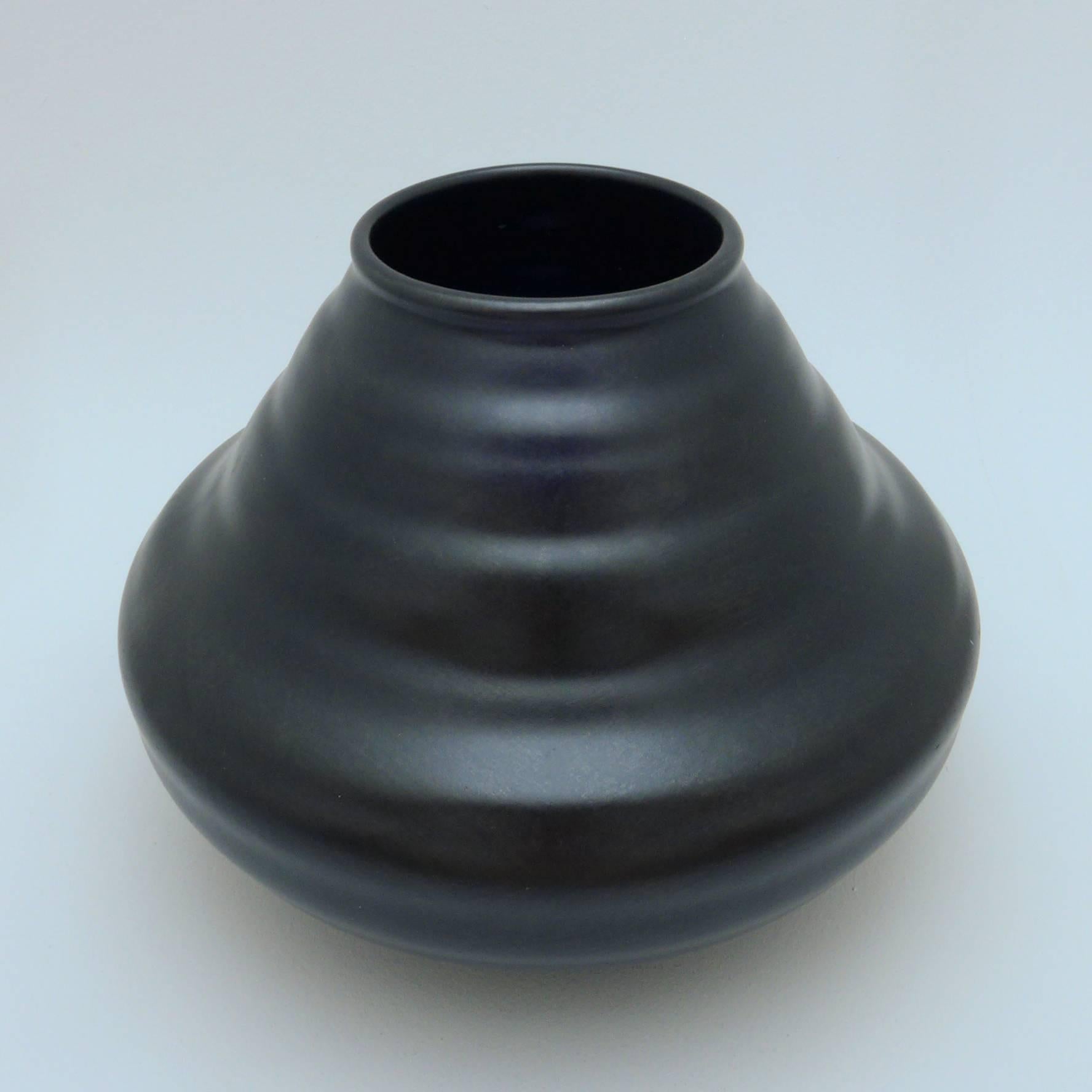 Gourd-shaped ceramic vase with black matte glaze produced by Dutch manufacturer Eskaf, circa 1930.