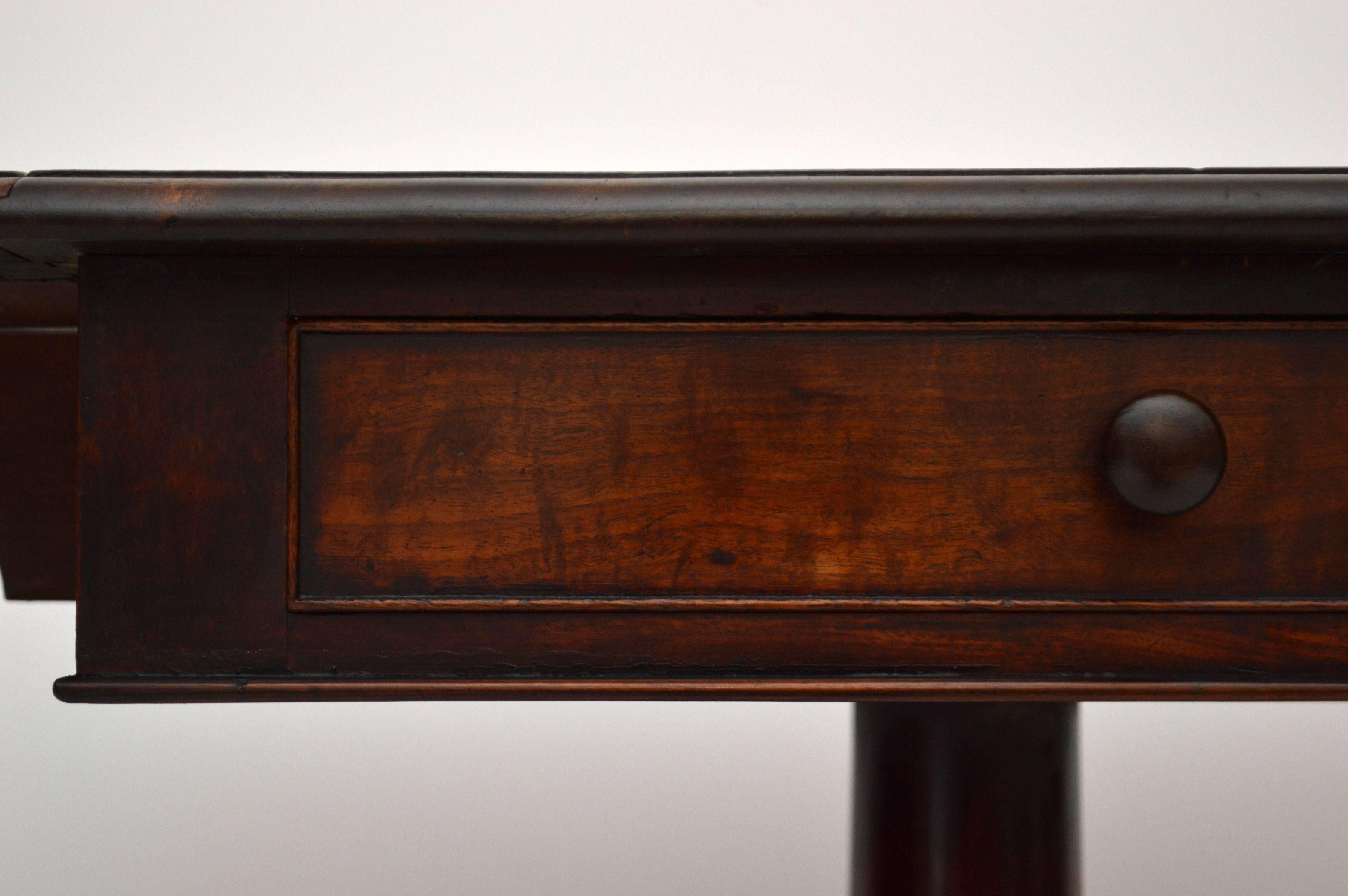 antique pembroke table