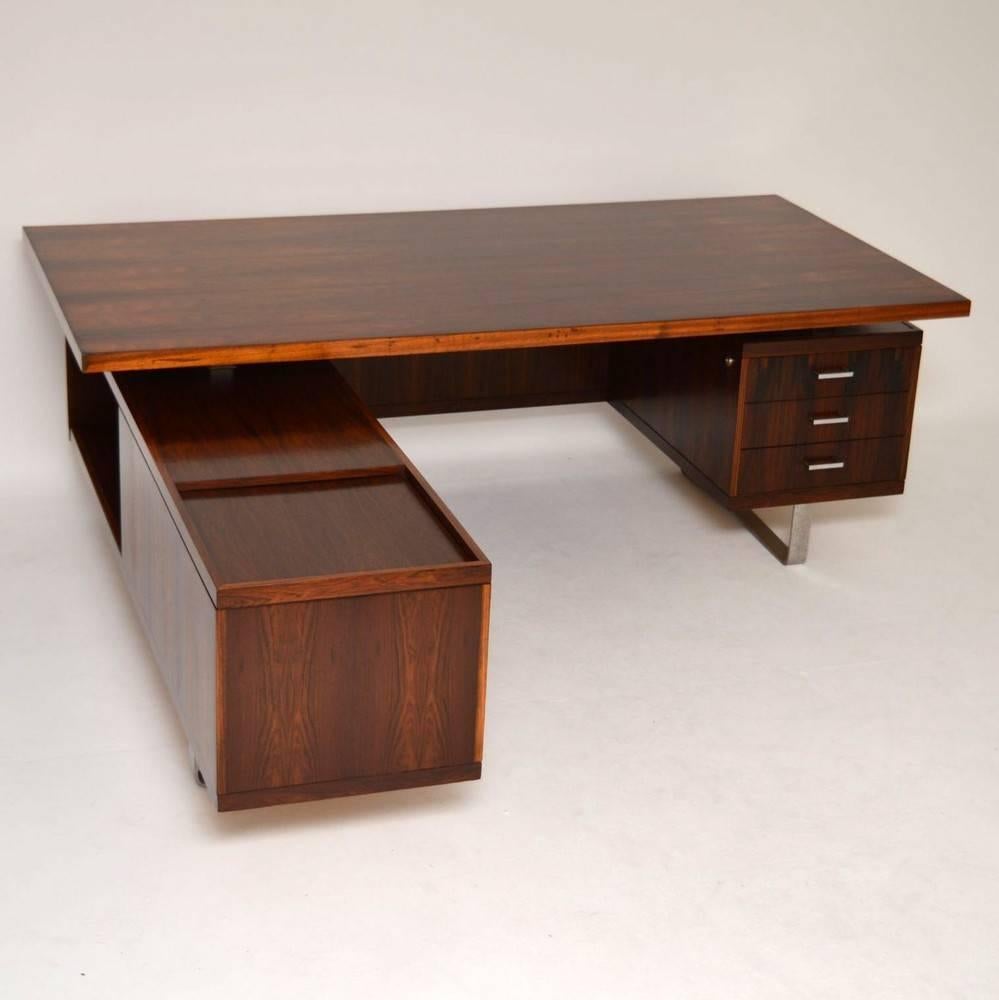Danish Rosewood Executive Desk by Jorgen Pedersen, Vintage 1960s In Excellent Condition In London, GB