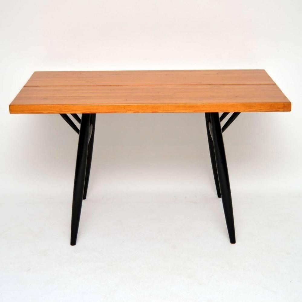 Retro Finnish 'Pirkka' Dining Table by Ilmari Tapiovaara Vintage, 1950s In Excellent Condition In London, GB