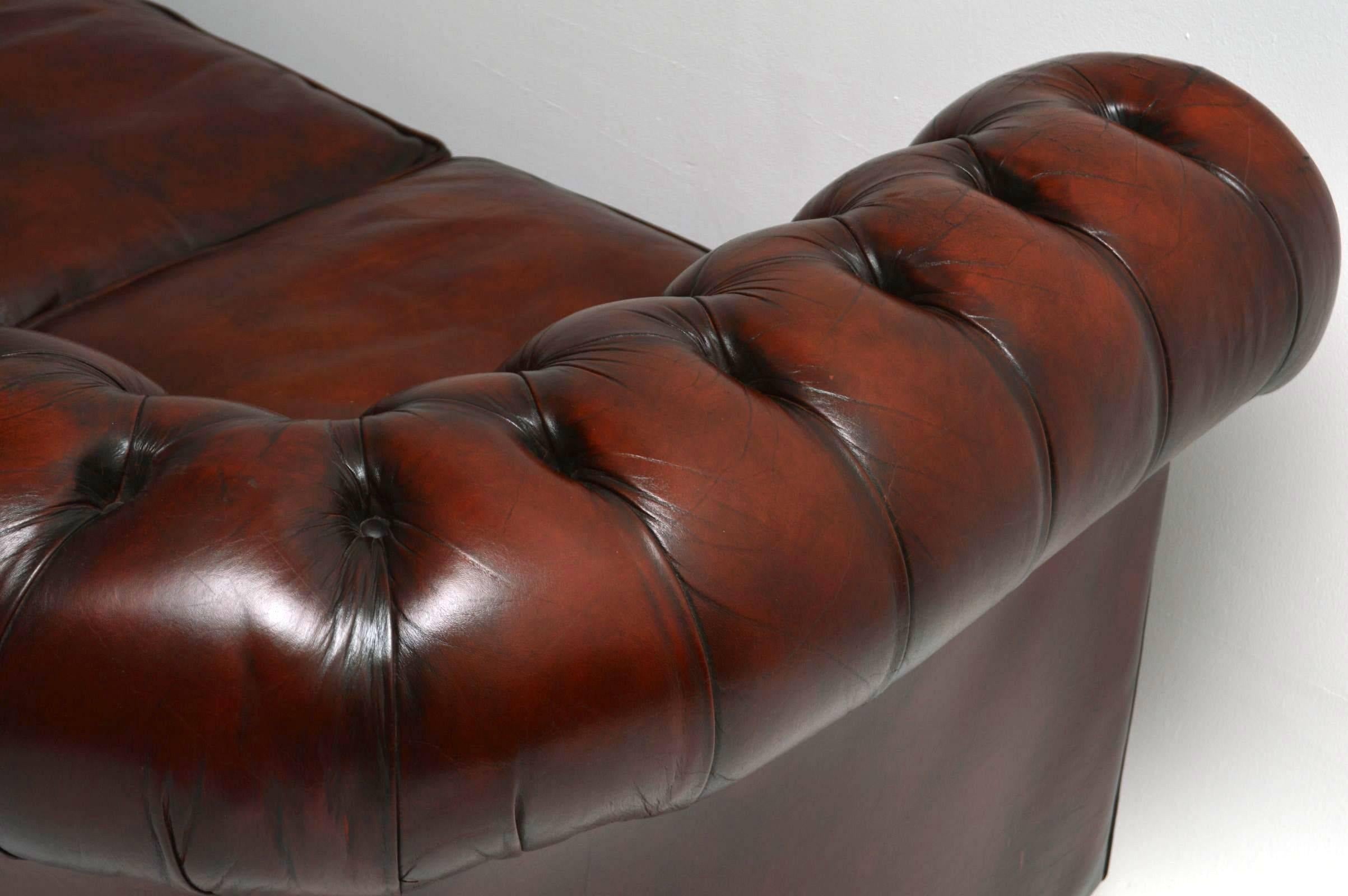 Antique Leather Chesterfield Sofa 3
