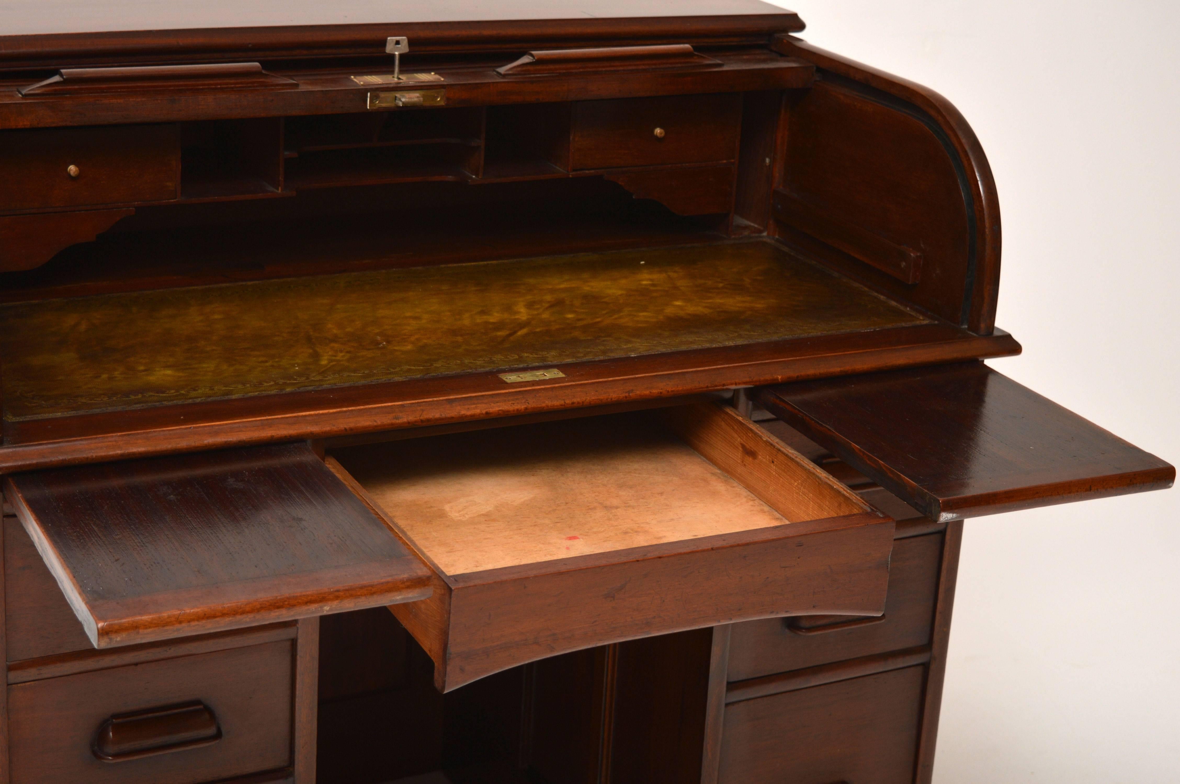 Early 20th Century Antique Mahogany Roll Top Desk