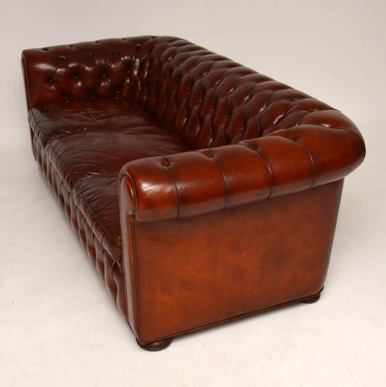 Antique Leather Three-Seat Chesterfield Sofa In Excellent Condition In London, GB