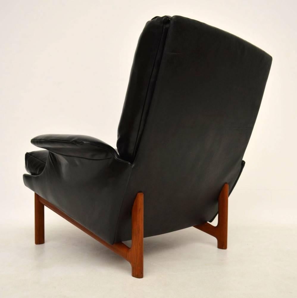 Danish Leather and Teak 'Eve' Armchair, Ib Kofod Larsen for Mogens Kold Vintage 3