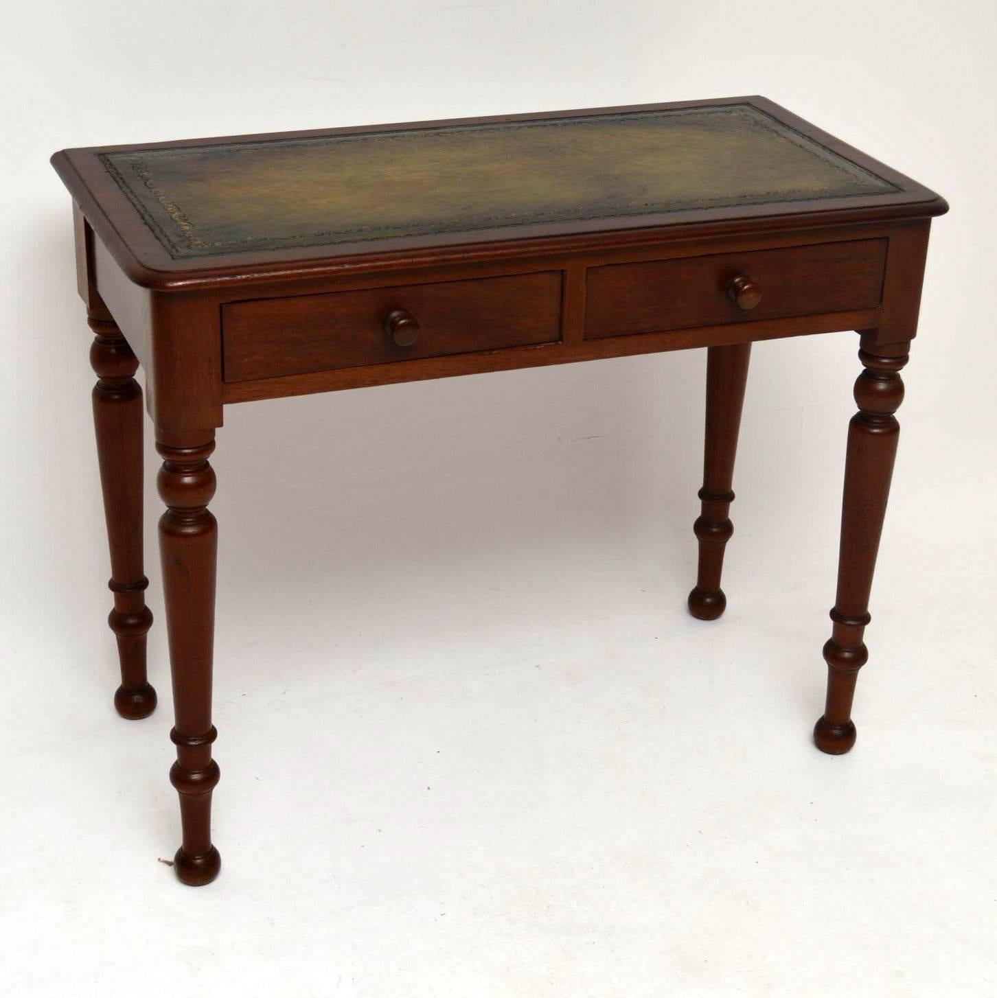 Mid-19th Century Antique Victorian Mahogany Writing Table