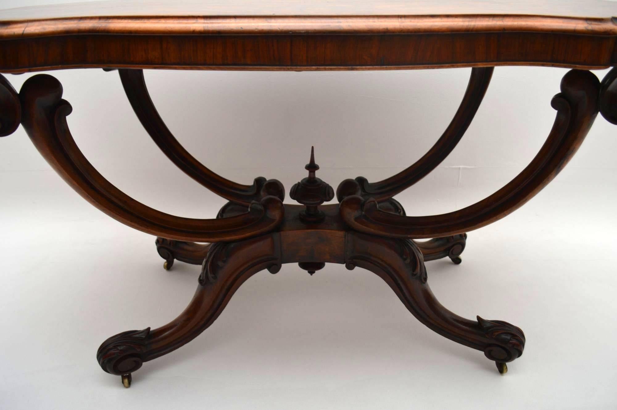Antique Victorian Burr Walnut Centre Table In Excellent Condition In London, GB