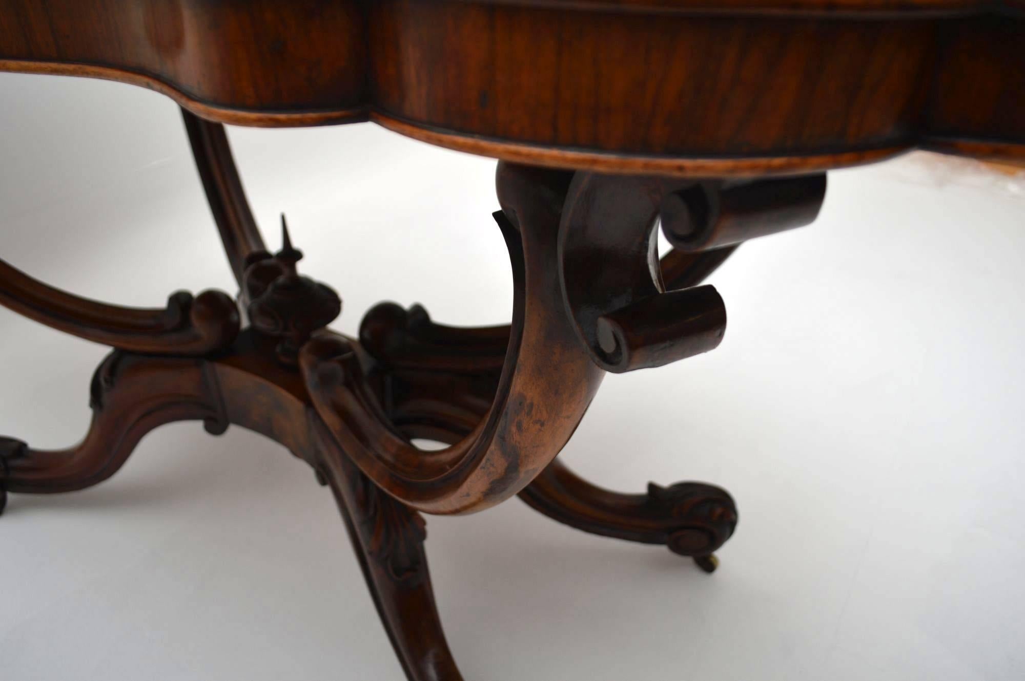 Mid-19th Century Antique Victorian Burr Walnut Centre Table