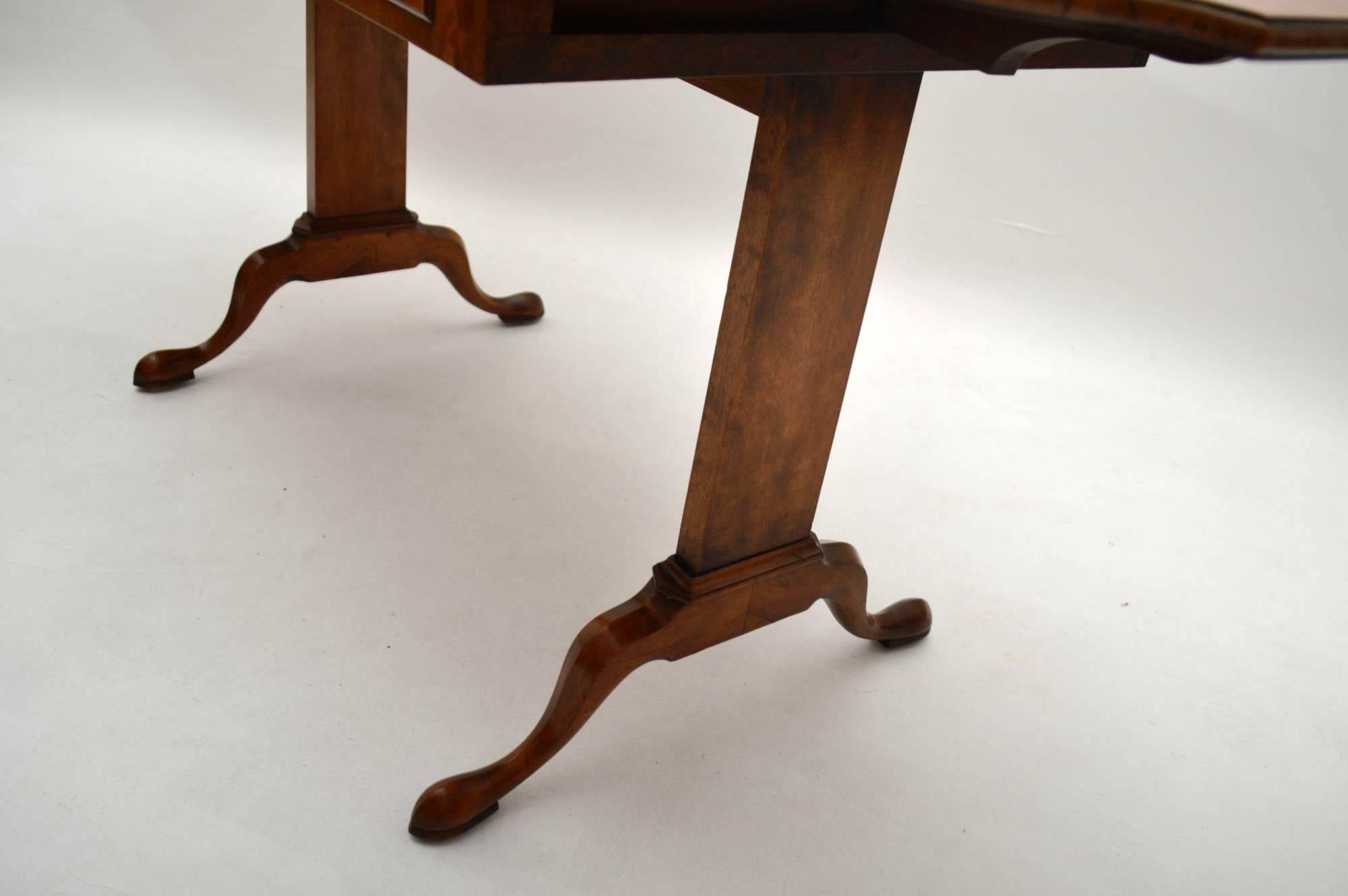 Pair of Antique Burr Walnut Sofa Tables 3