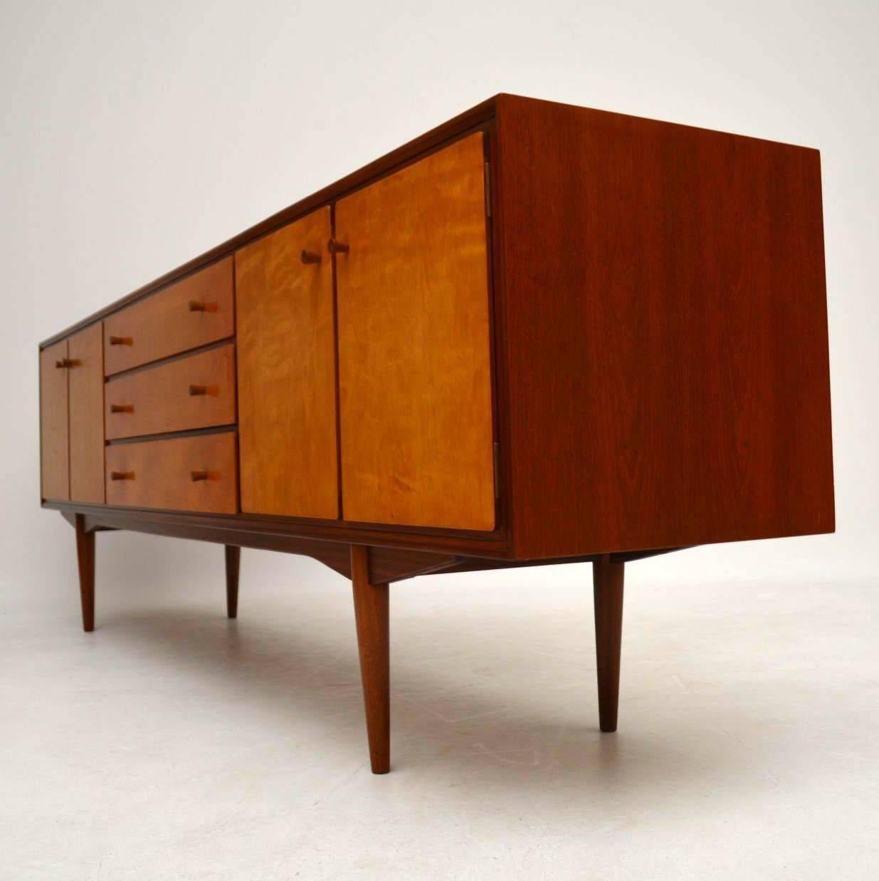 1960s Vintage Teak and Satin Wood Sideboard In Excellent Condition In London, GB