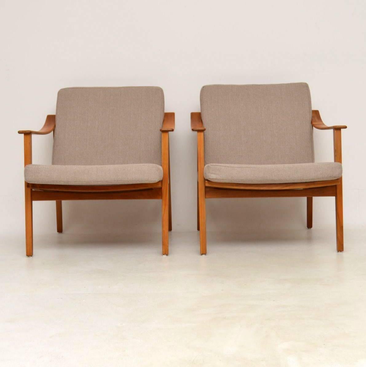 Mid-Century Modern 1950s Pair of Danish Vintage Armchairs