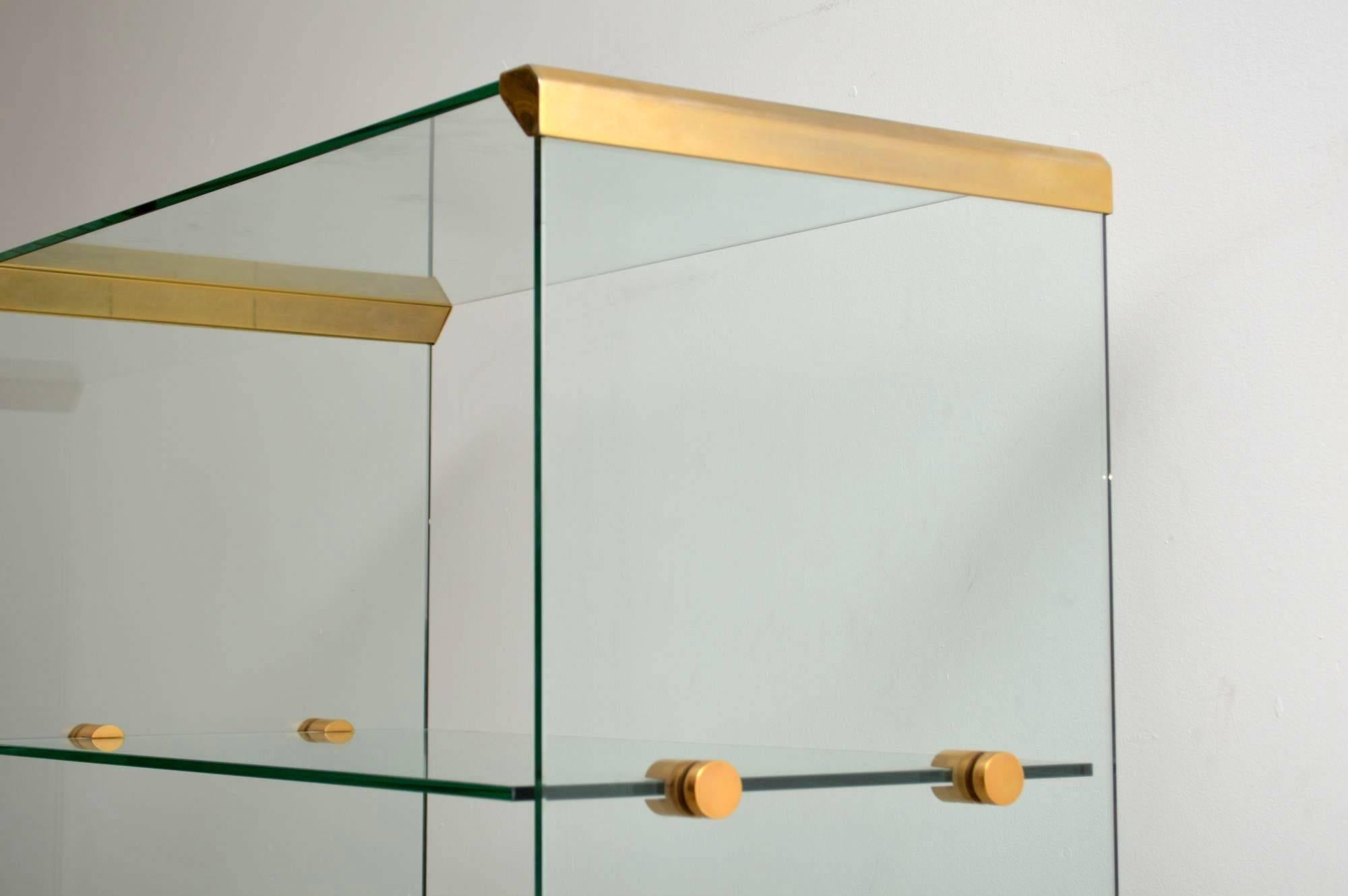 1970s Vintage Italian Glass and Brass Bookcase or Display Cabinet In Excellent Condition In London, GB
