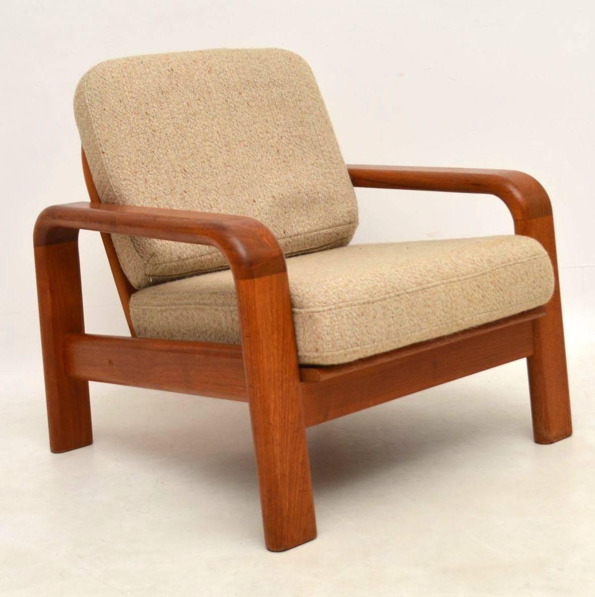 1960s Pair of Vintage Danish Teak Armchairs In Excellent Condition In London, GB