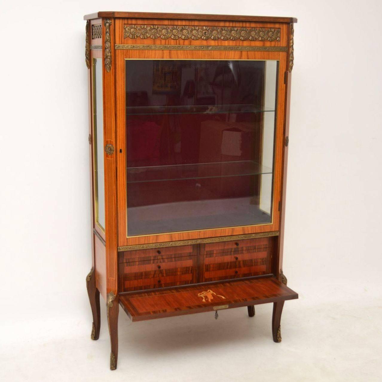 Antique Swedish Kingwood Display Cabinet In Excellent Condition In London, GB