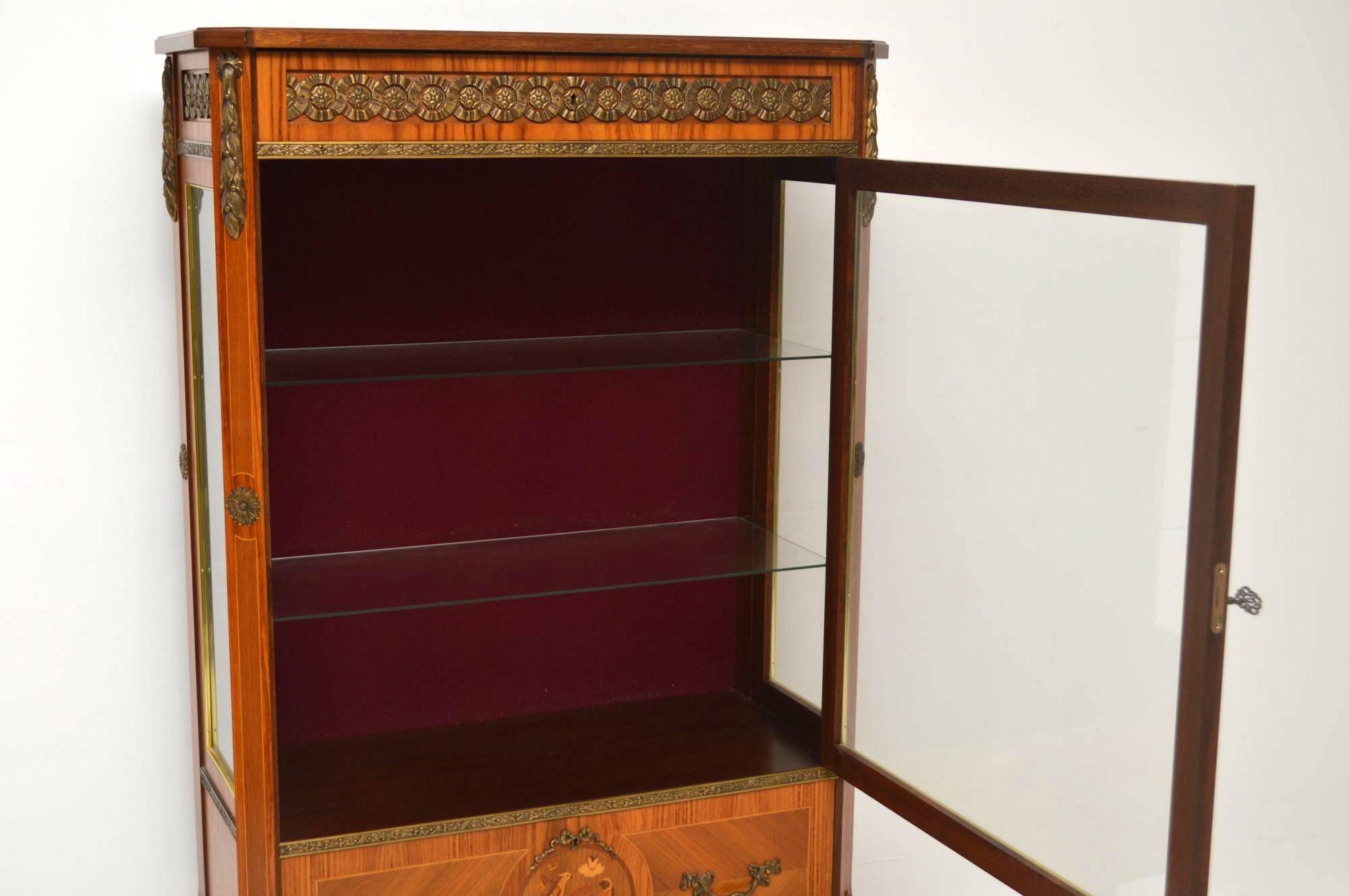 antique display cabinets