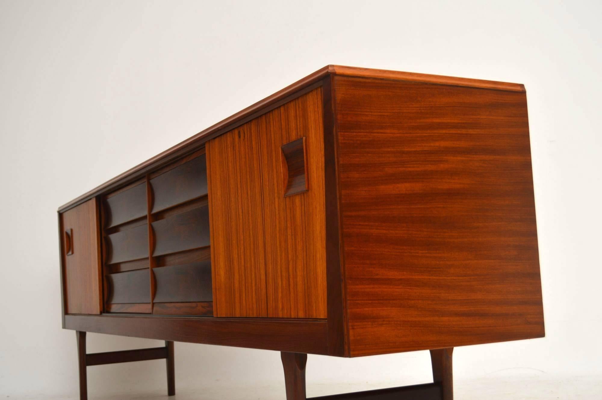 1960s Zebrano and Walnut Vintage Sideboard In Good Condition In London, GB