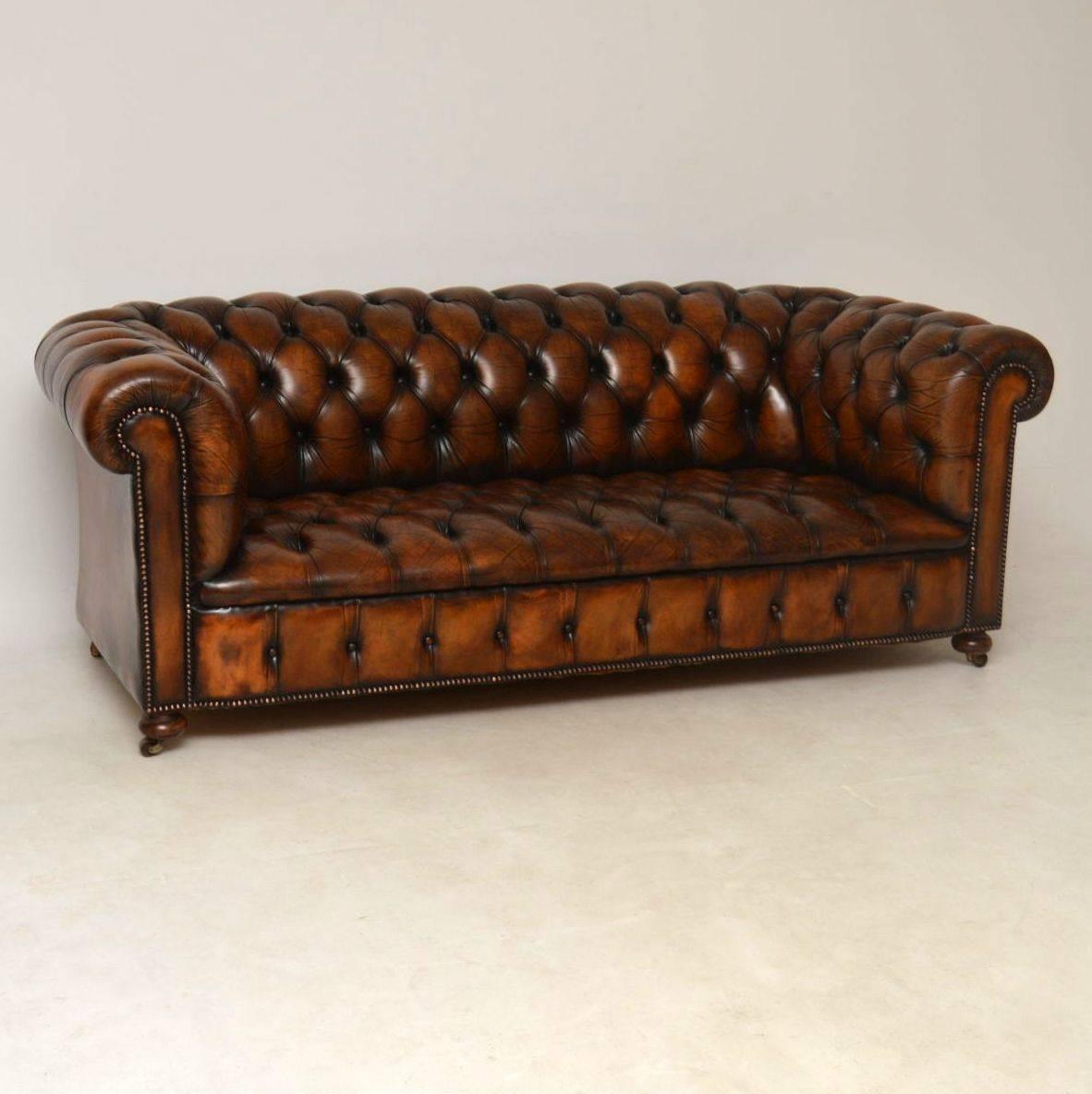 It's been a long time since I got hold of a leather Chesterfield sofa and this one is a lovely model. The leather is in good condition with a wonderful original antique look. There are no splits, tears or holes & the leather has just been