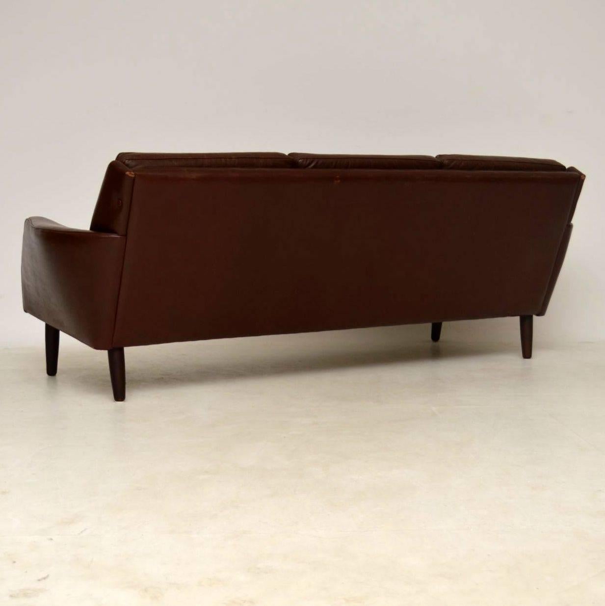1960s Danish Vintage Leather Sofa 2