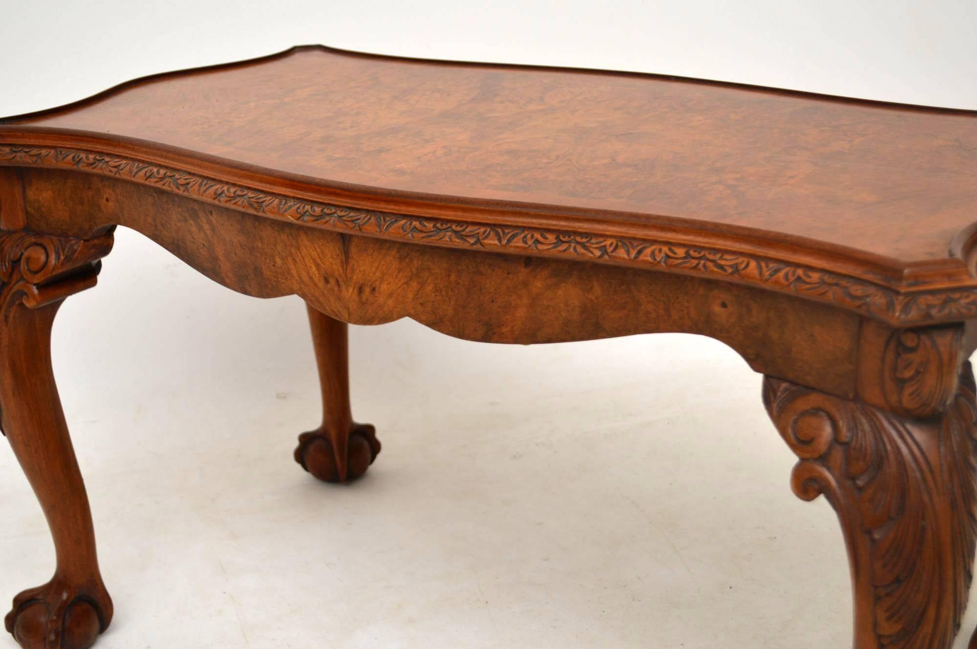 Early 20th Century Antique Burr Walnut Coffee Table 