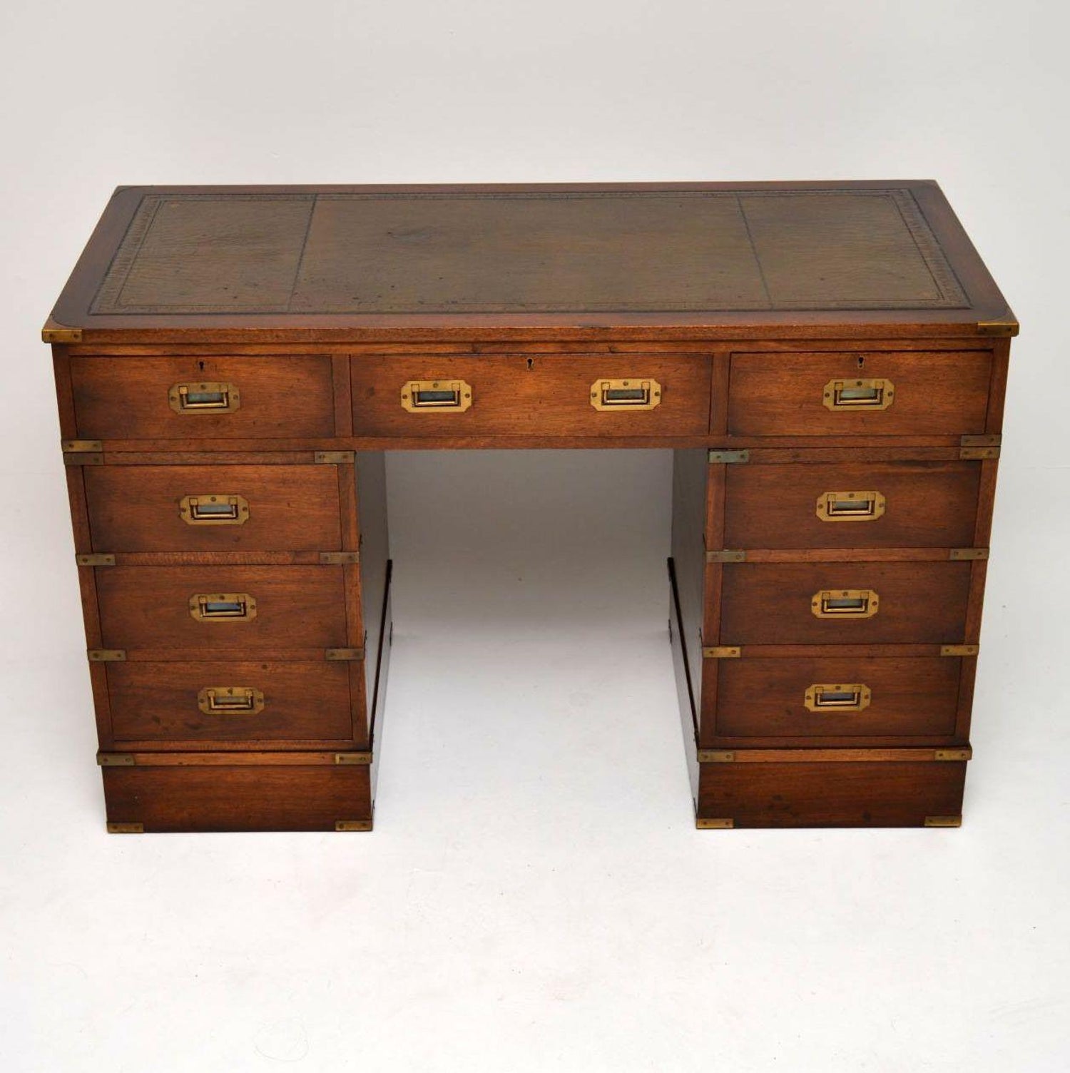 Antique Military Campaign Style Mahogany Desk At 1stdibs - Antique Military Campaign Style Mahogany Desk At 1stdibs